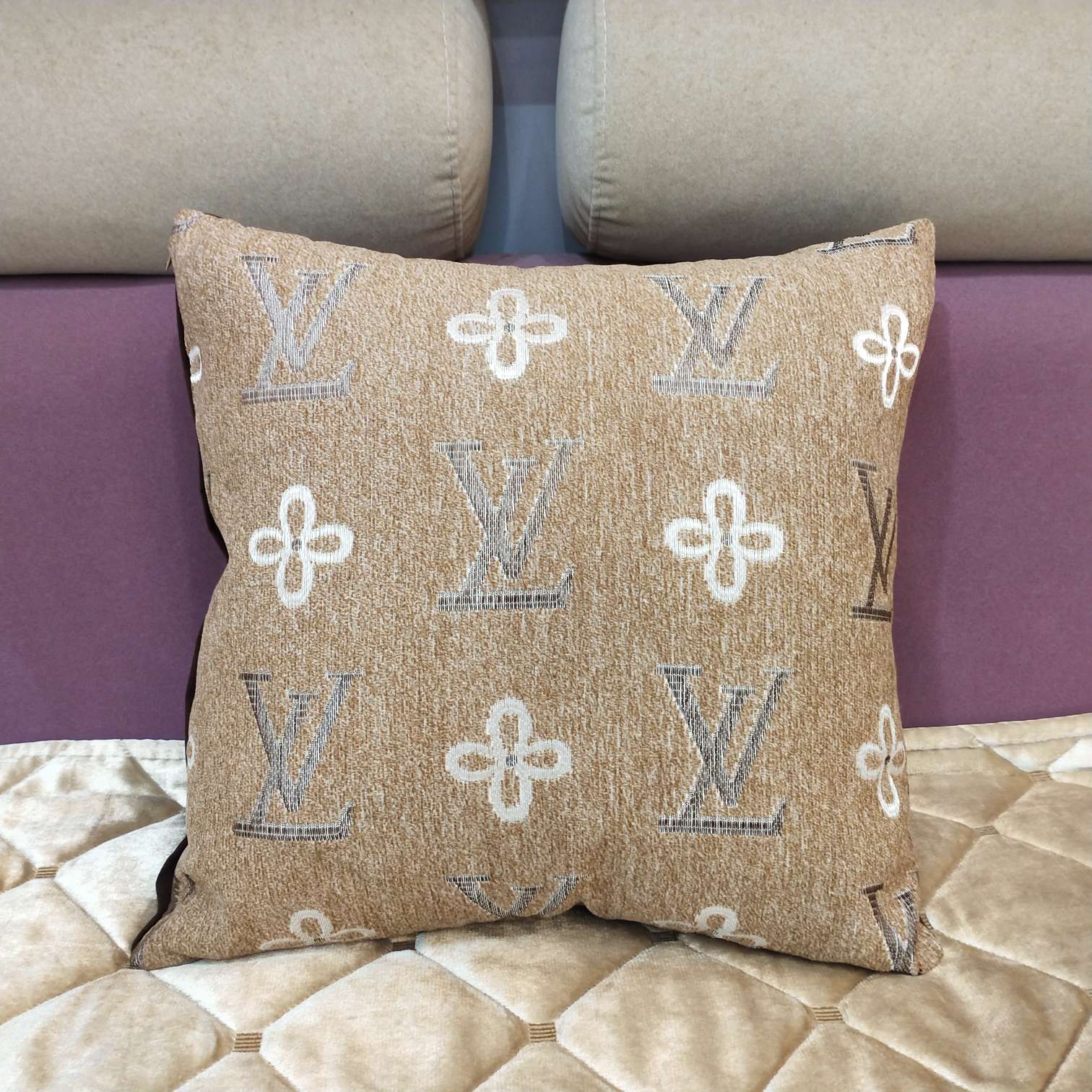Geometric, simple and modern sofa backrest, car throw pillow, office cushion undefined