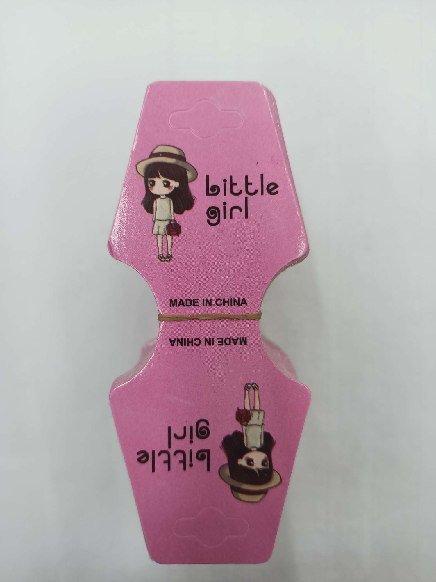 A little girl's eight-character card