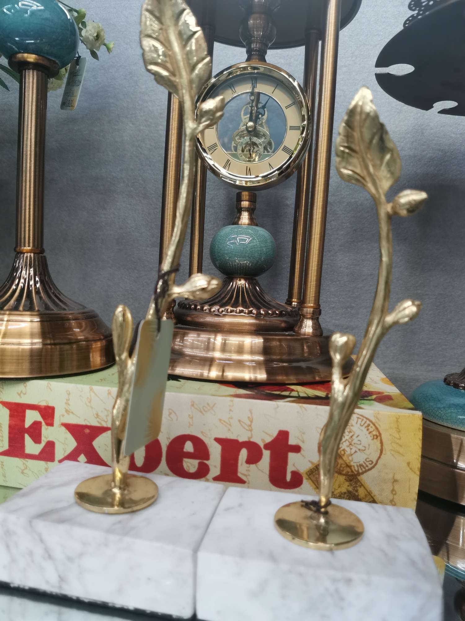 American-style light luxury decorative items for home rooms, living rooms, TV cabinets, vases, European-style home soft furnishings for the entrance hall