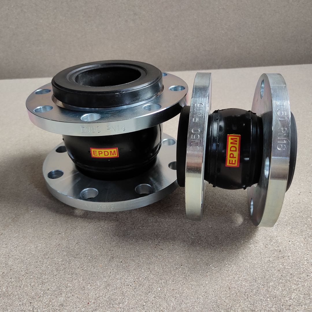 Rubber flanged soft joint