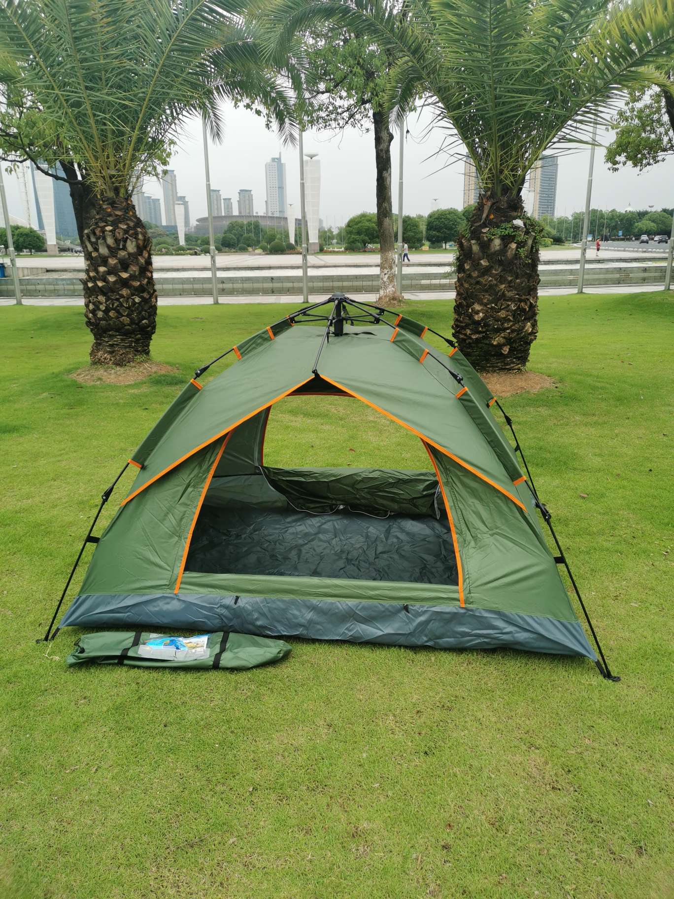 Outdoor fully automatic compression camping tent, double outdoor camping tent