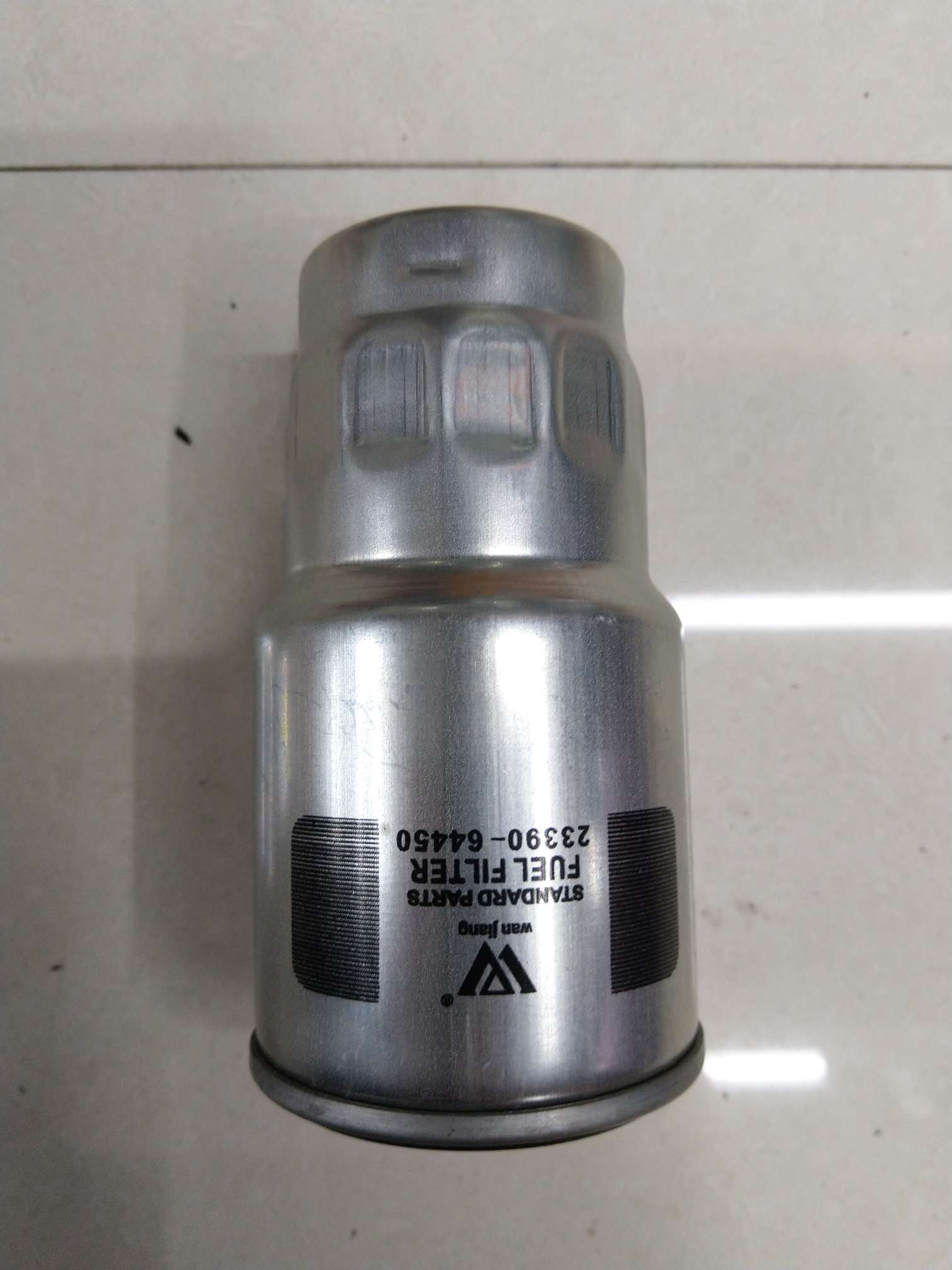 Automobile Oil Filter 23390-64450 details Picture