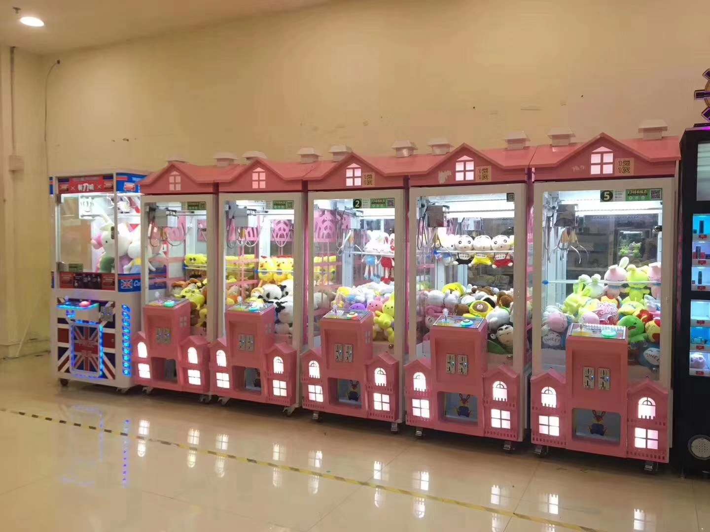 Coin-operated game machines, amusement equipment, claw machines