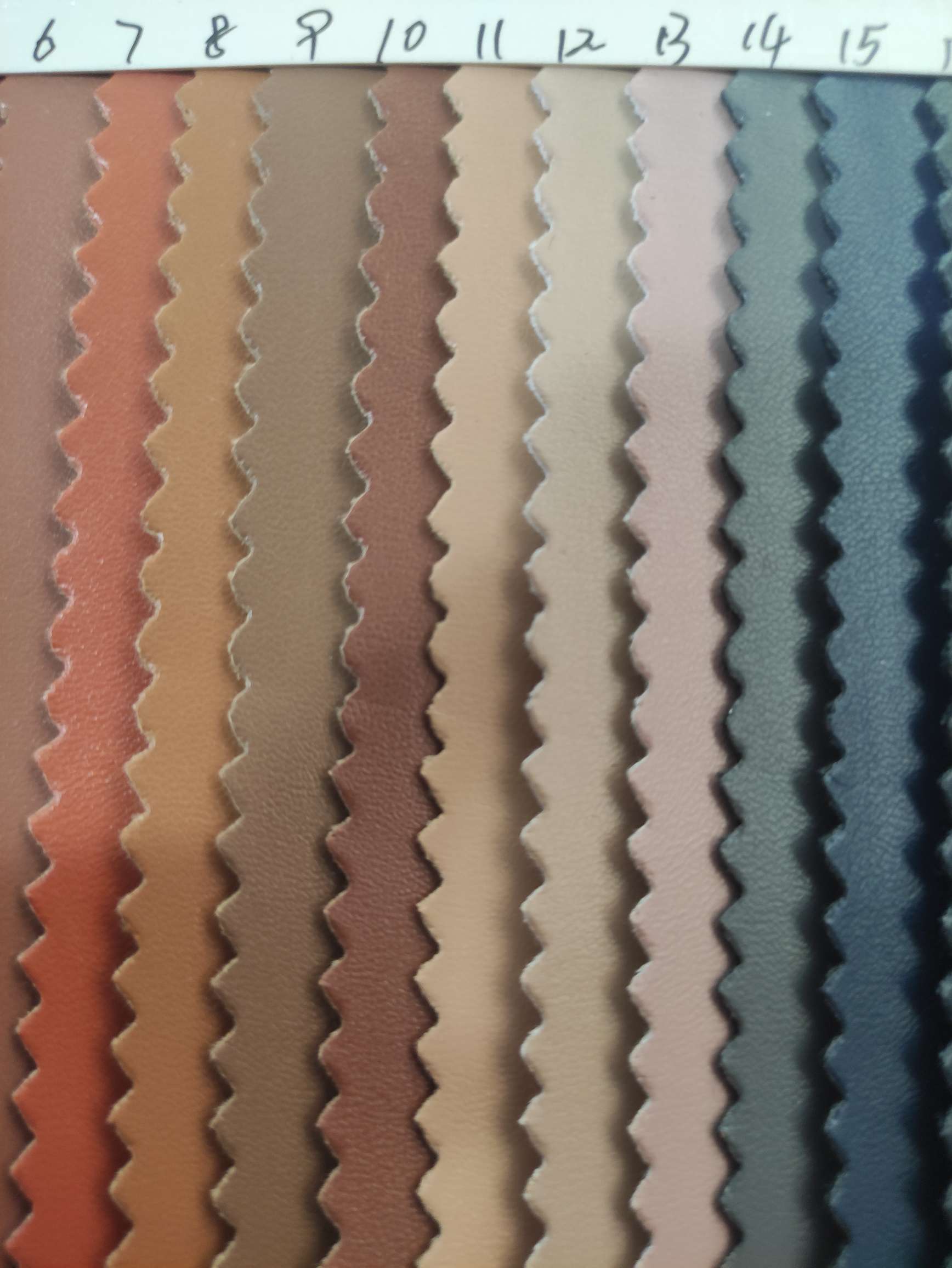 Factory direct sales of high, medium and low-grade leather fabrics imitating cotton fleece napa, best-selling new styles Specification image