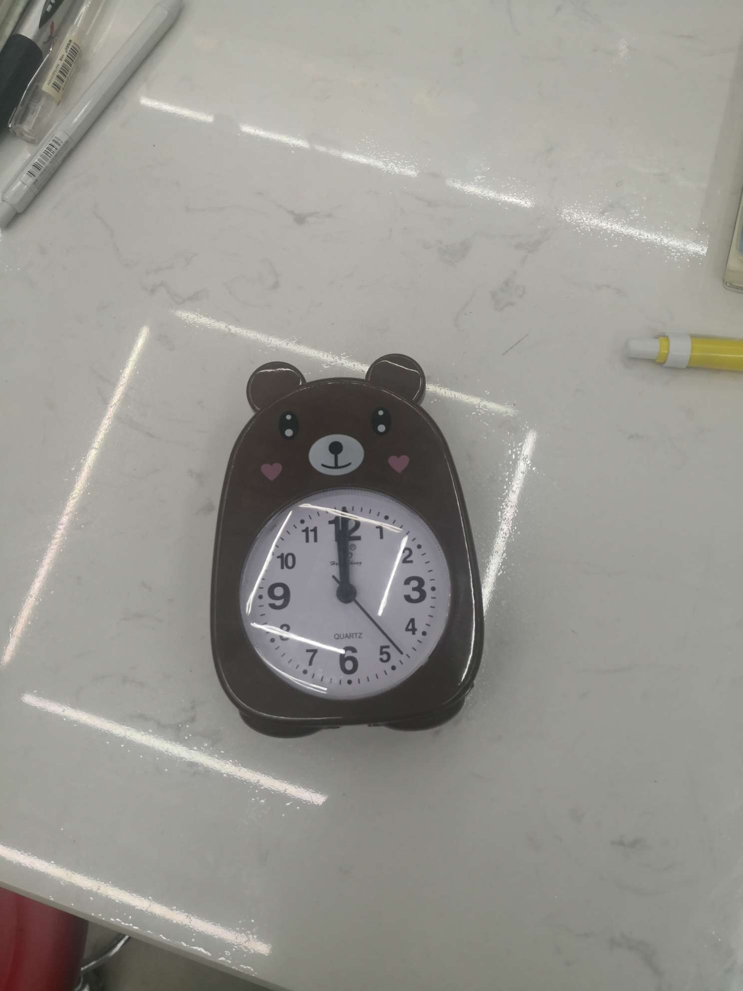 小熊闹钟
