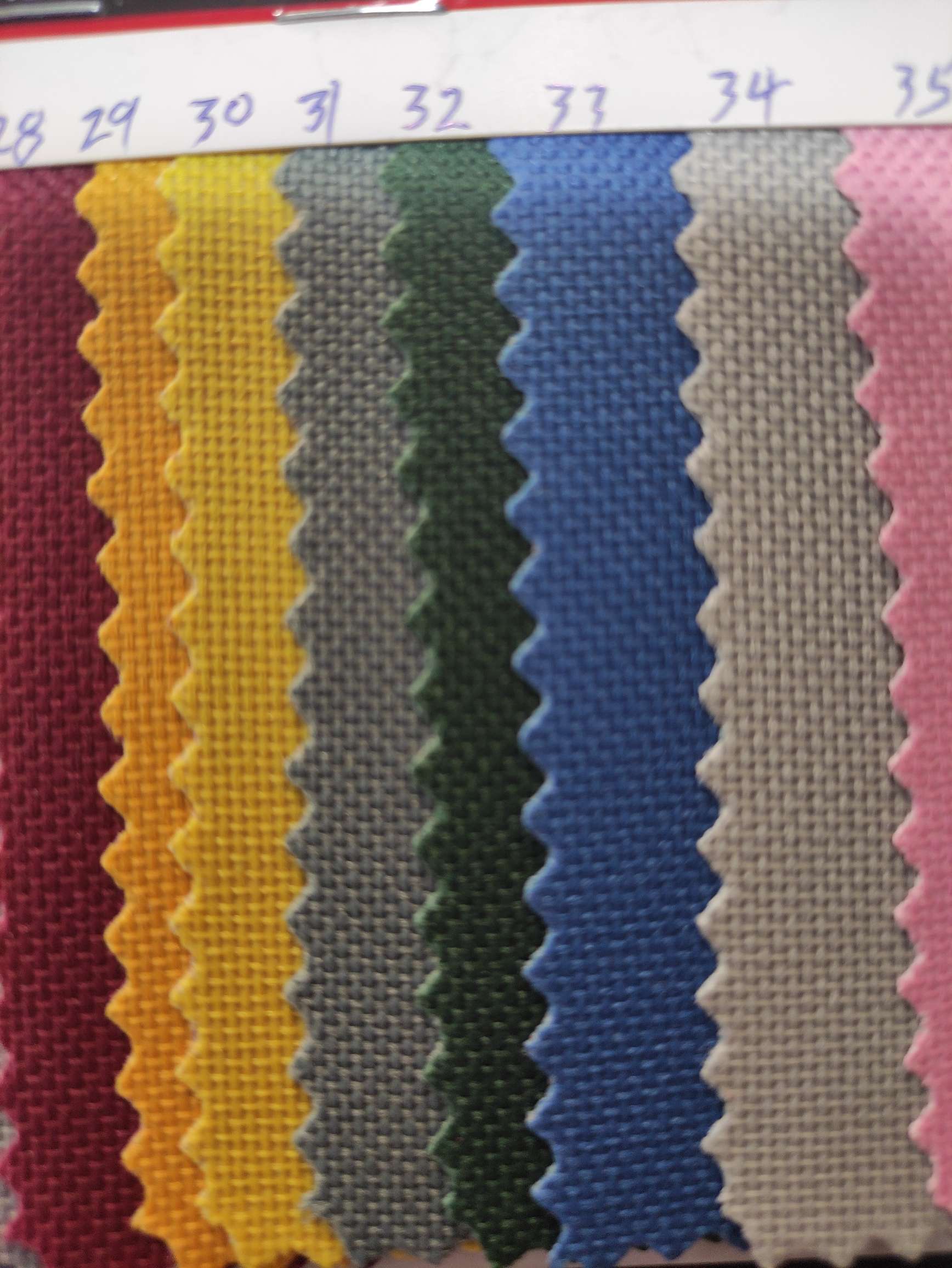 600D Niujing offers a large quantity of high, medium and low-grade leather fabrics in stock, direct sales from the manufacturer, and popular new styles Specification image