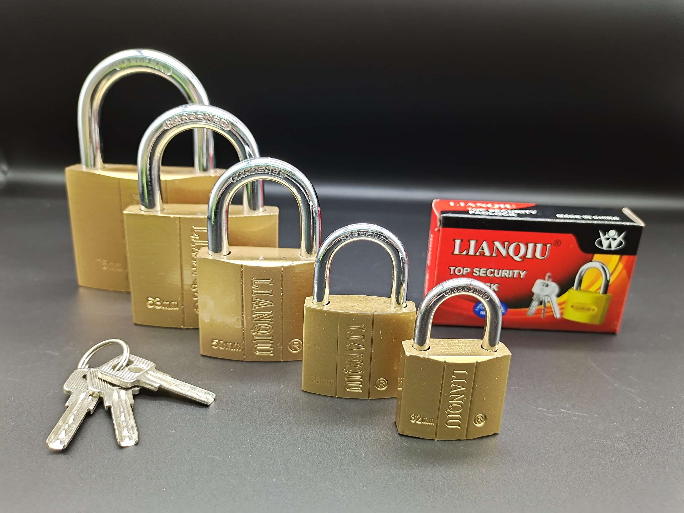 Lianqiu brand atomic imitation copper padlock iron padlock pull - up lock thumbnail