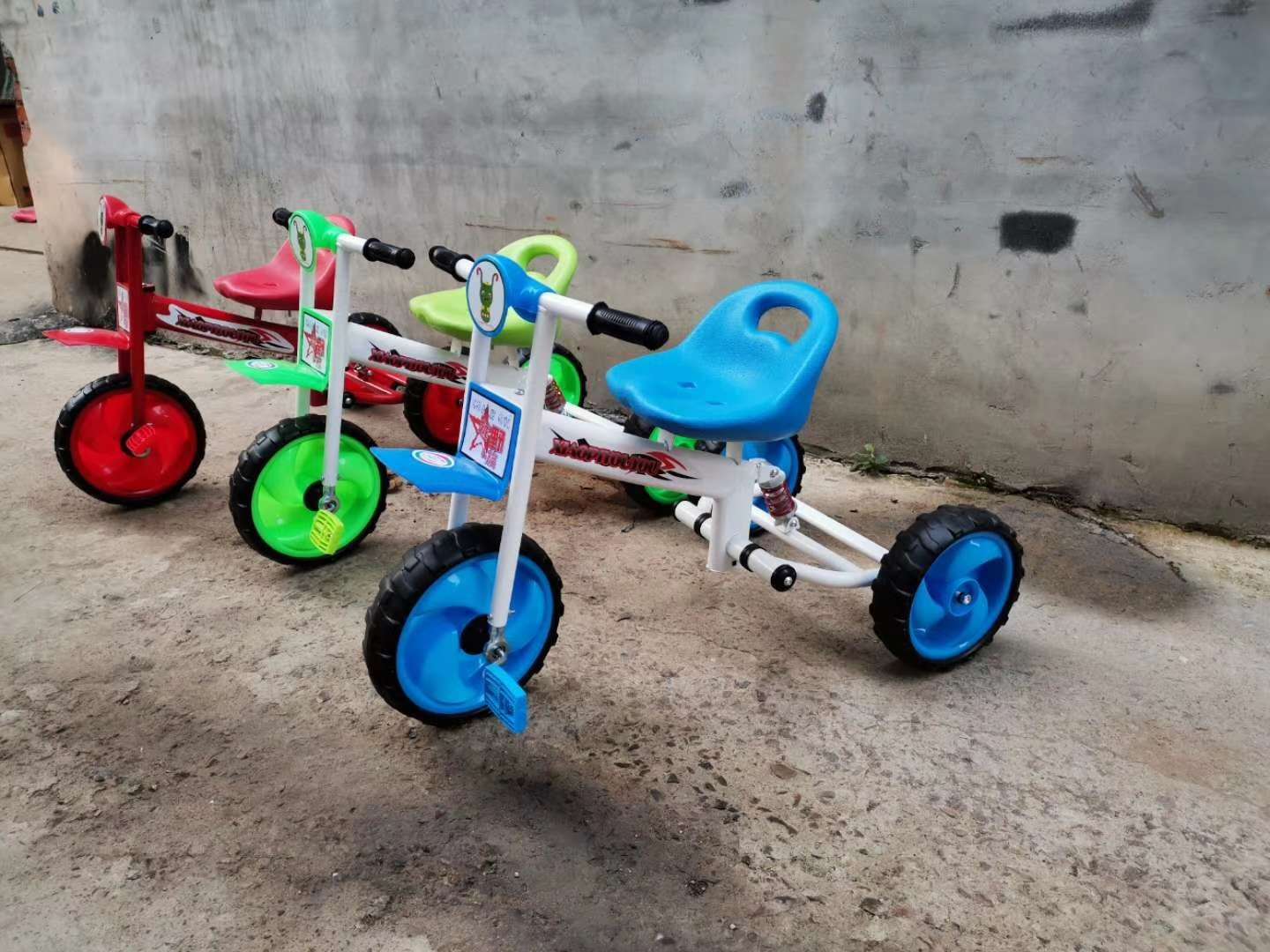 Children's tricycle