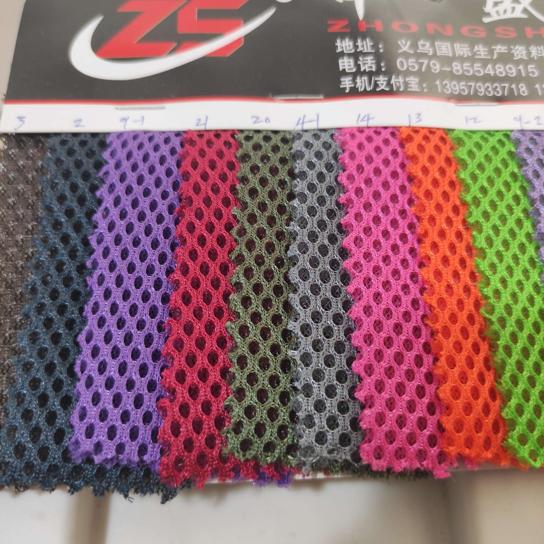 三明治大量现货高中低档皮革面料厂家直销热销新款