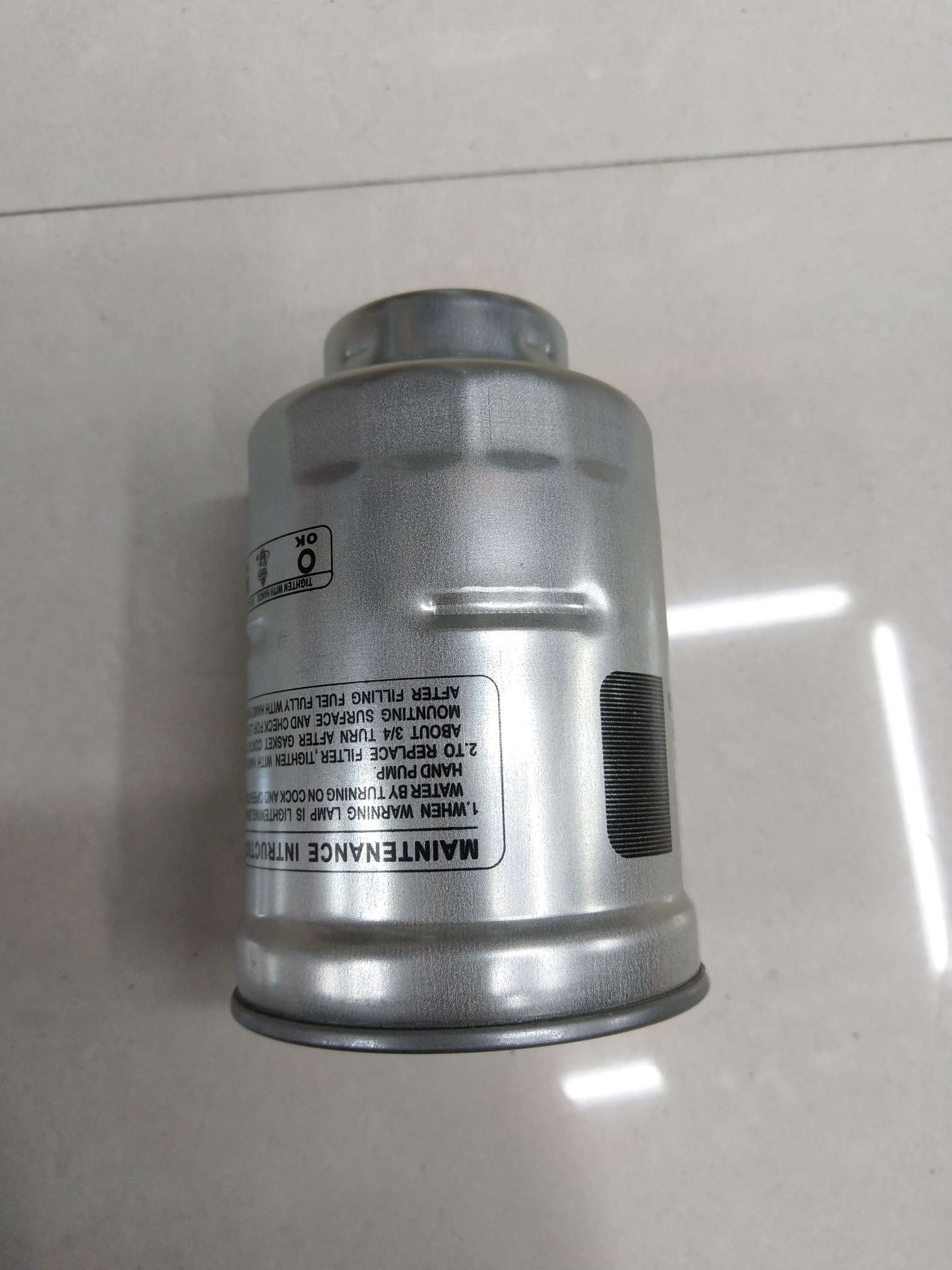 Automotive Oil Filter 23304-64010 details Picture