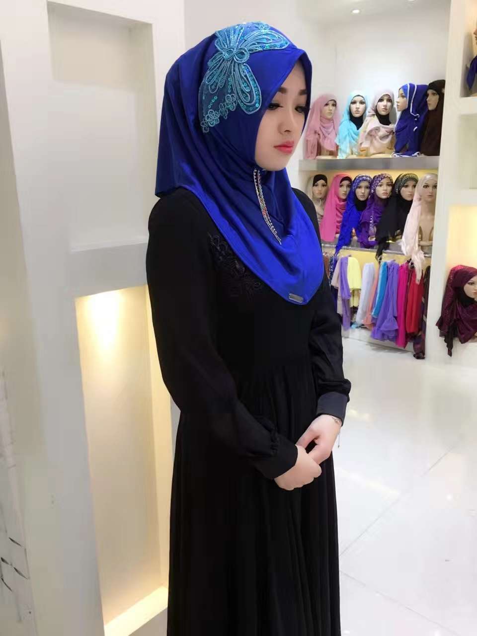 Manufacturer direct Muslim headscarf crystal hemp thin face cover sewn large butterfly head cover customized details Picture