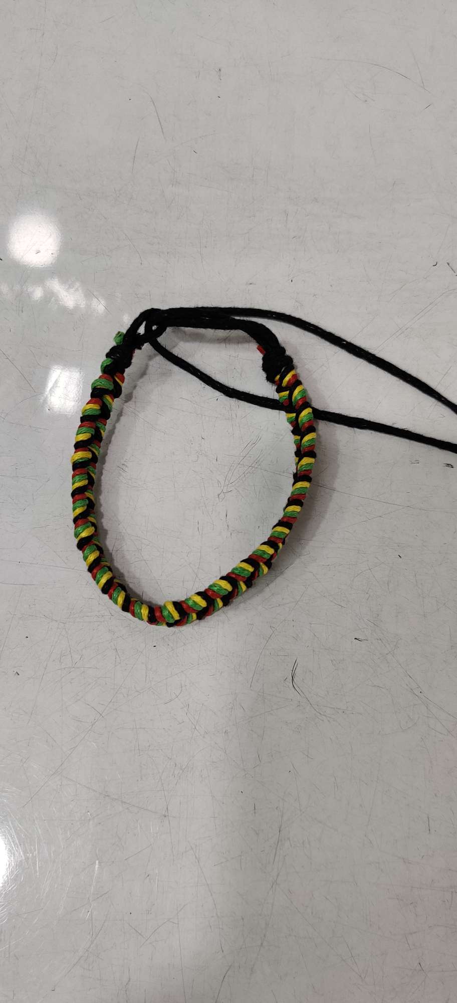 蜡线黑红黄绿车盼