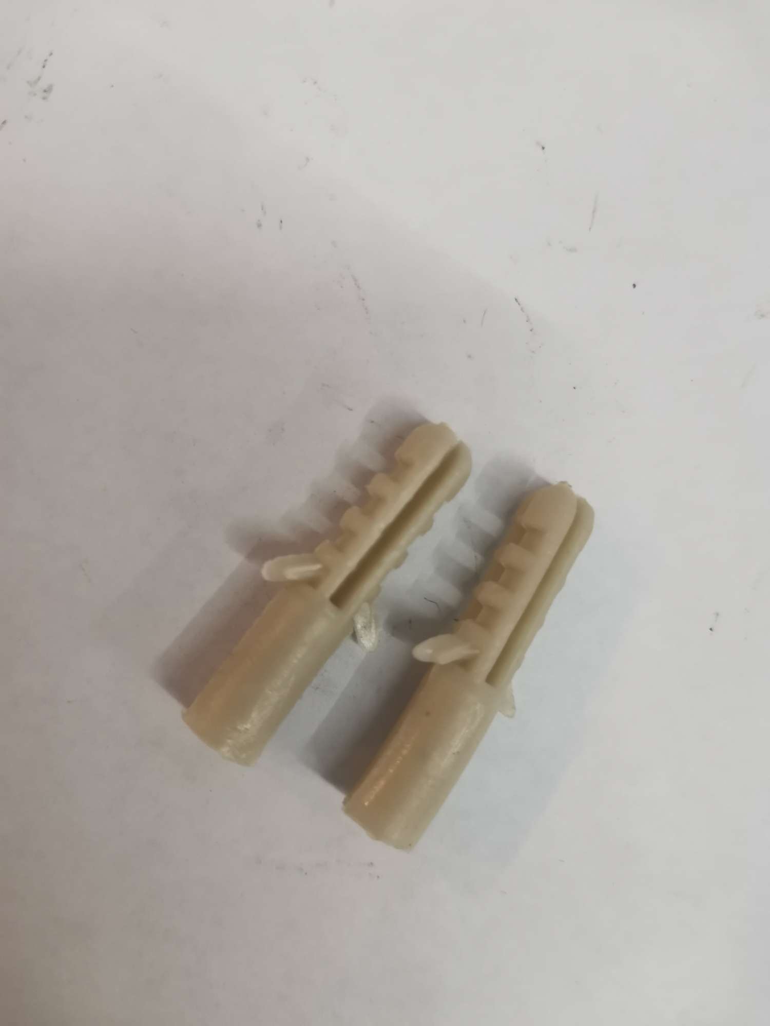 Plastic expansion tube