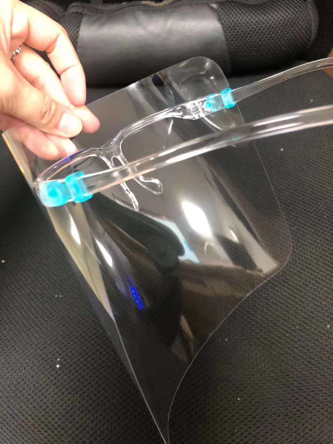 防护面罩实物图