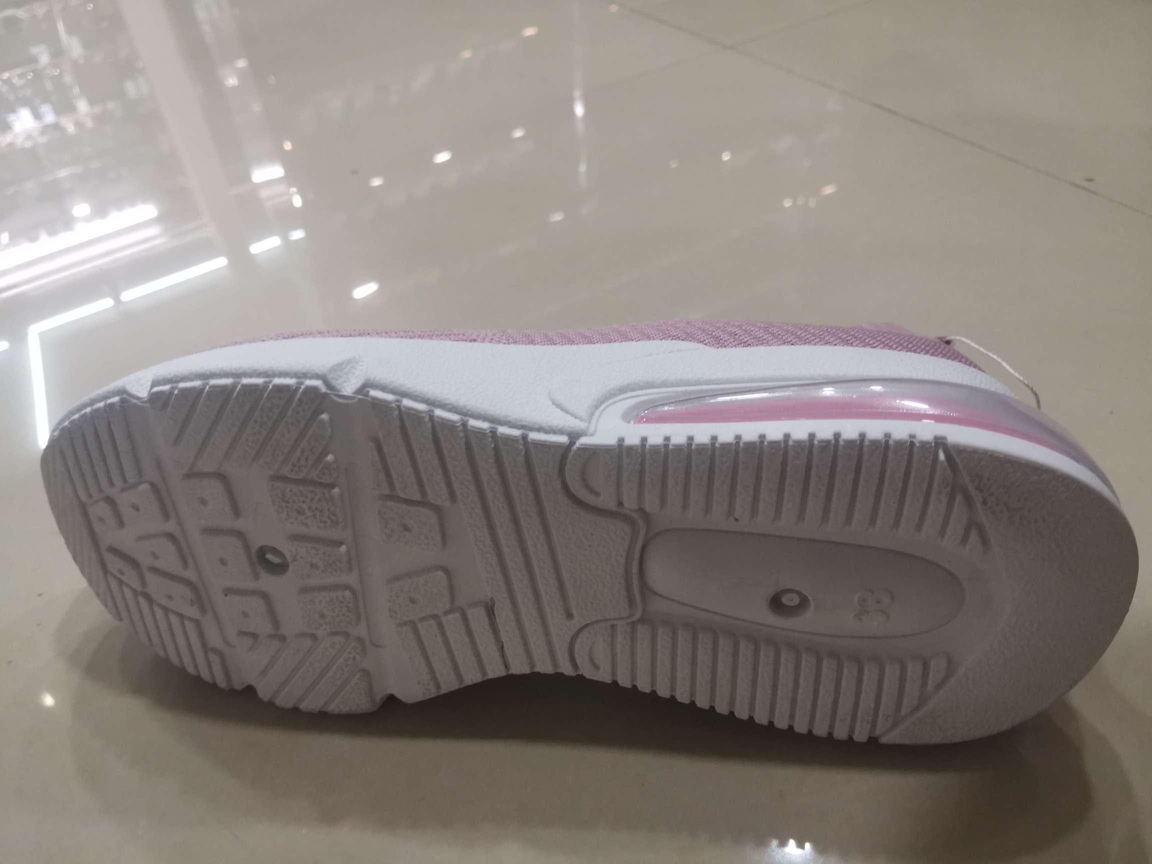 Air Cushion Sports Shoes For Women details Picture
