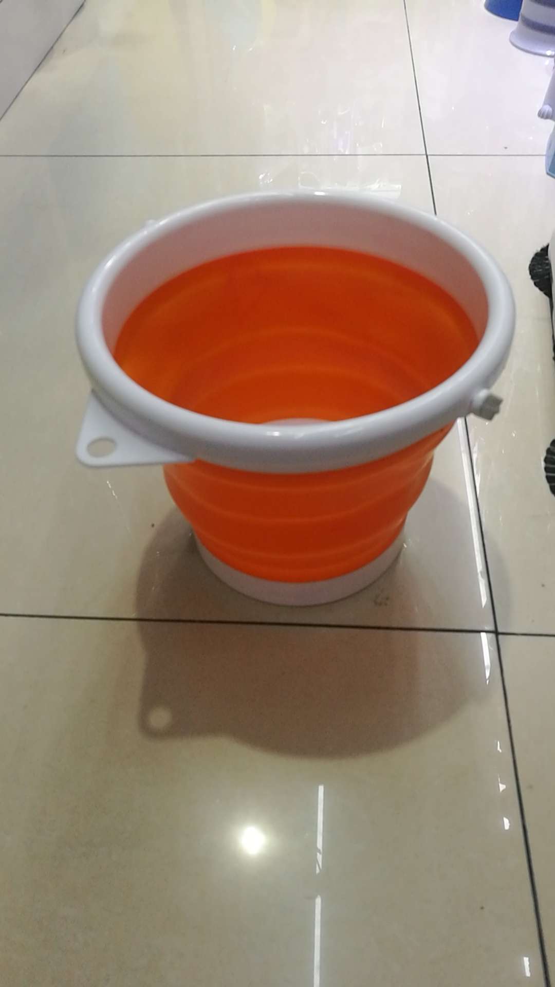 Folding bucket 1 details Picture