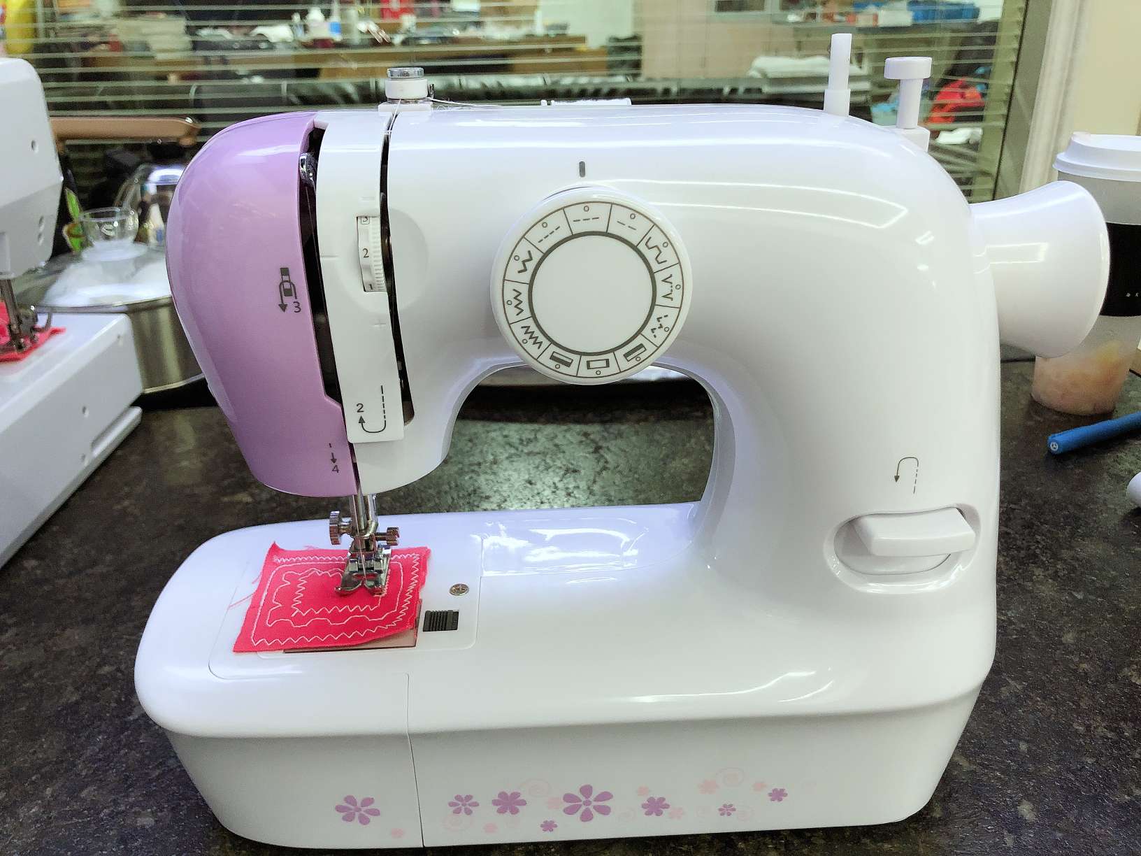 Sewing Machine 1803p
