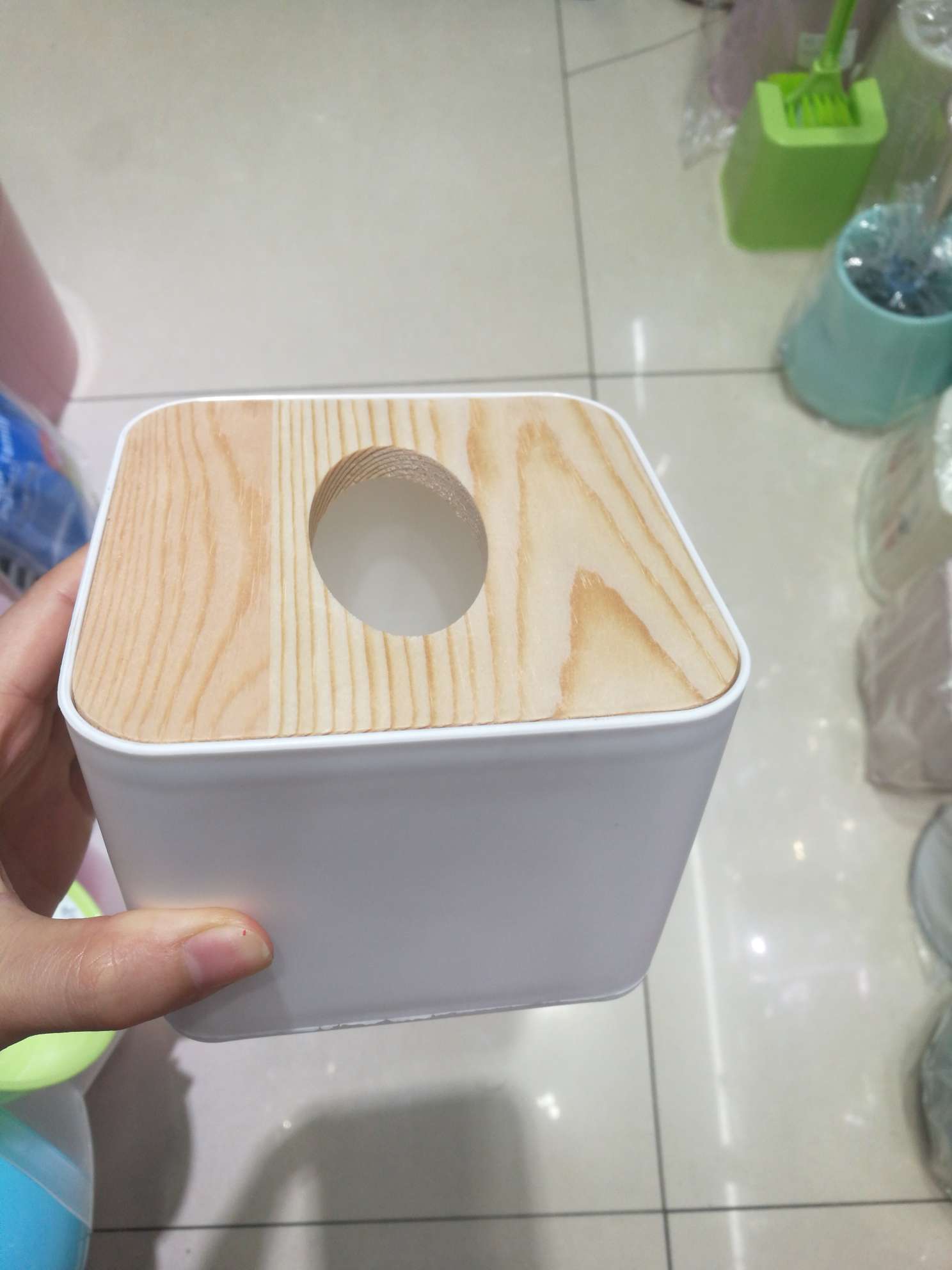 Wooden tissue box 1 details Picture