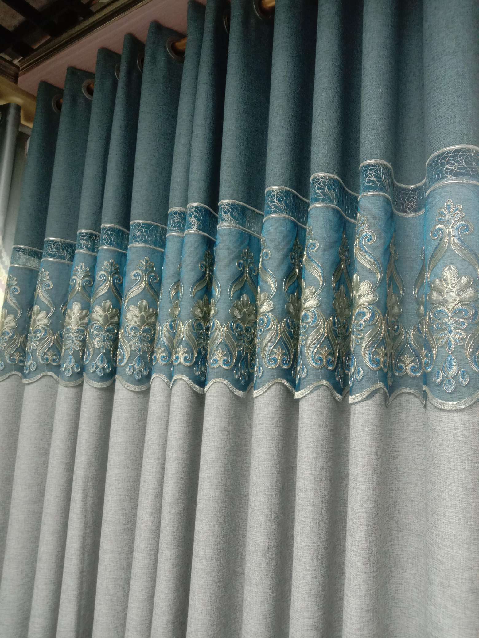 New style factory direct sales available for retail and wholesale. Fashionable curtains for living rooms and bedrooms made of cotton and linen, with embroidery and hollowed-out patterns undefined