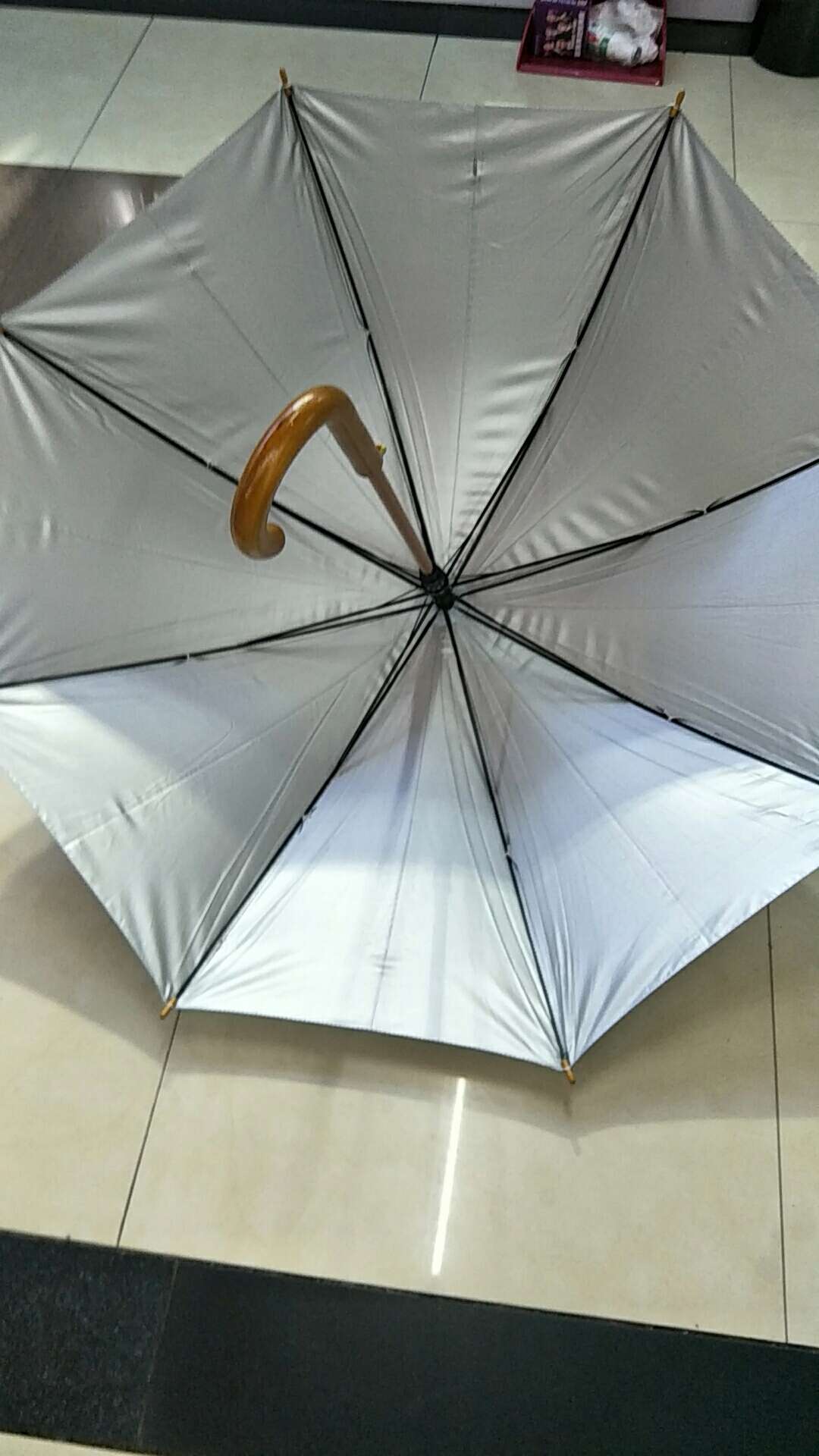 60 cm 8-piece silver bakelite medium bar automatic umbrella details Picture