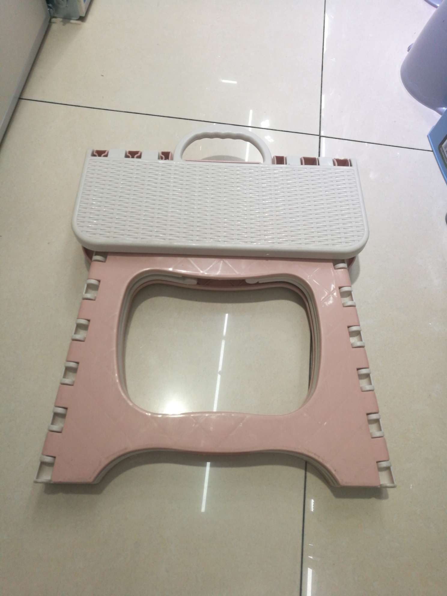 Folding stool number one full figure