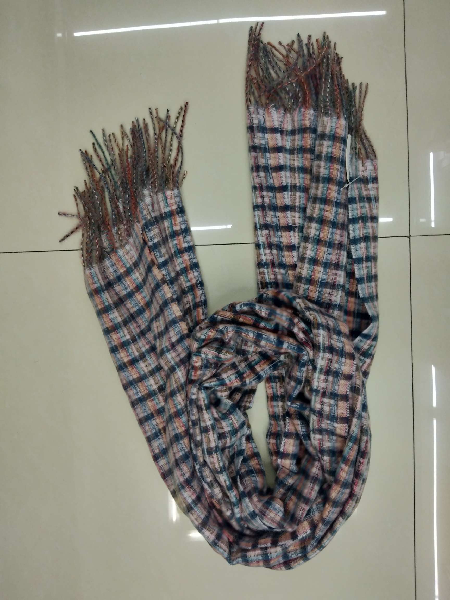 Shawl With Fringed Hair