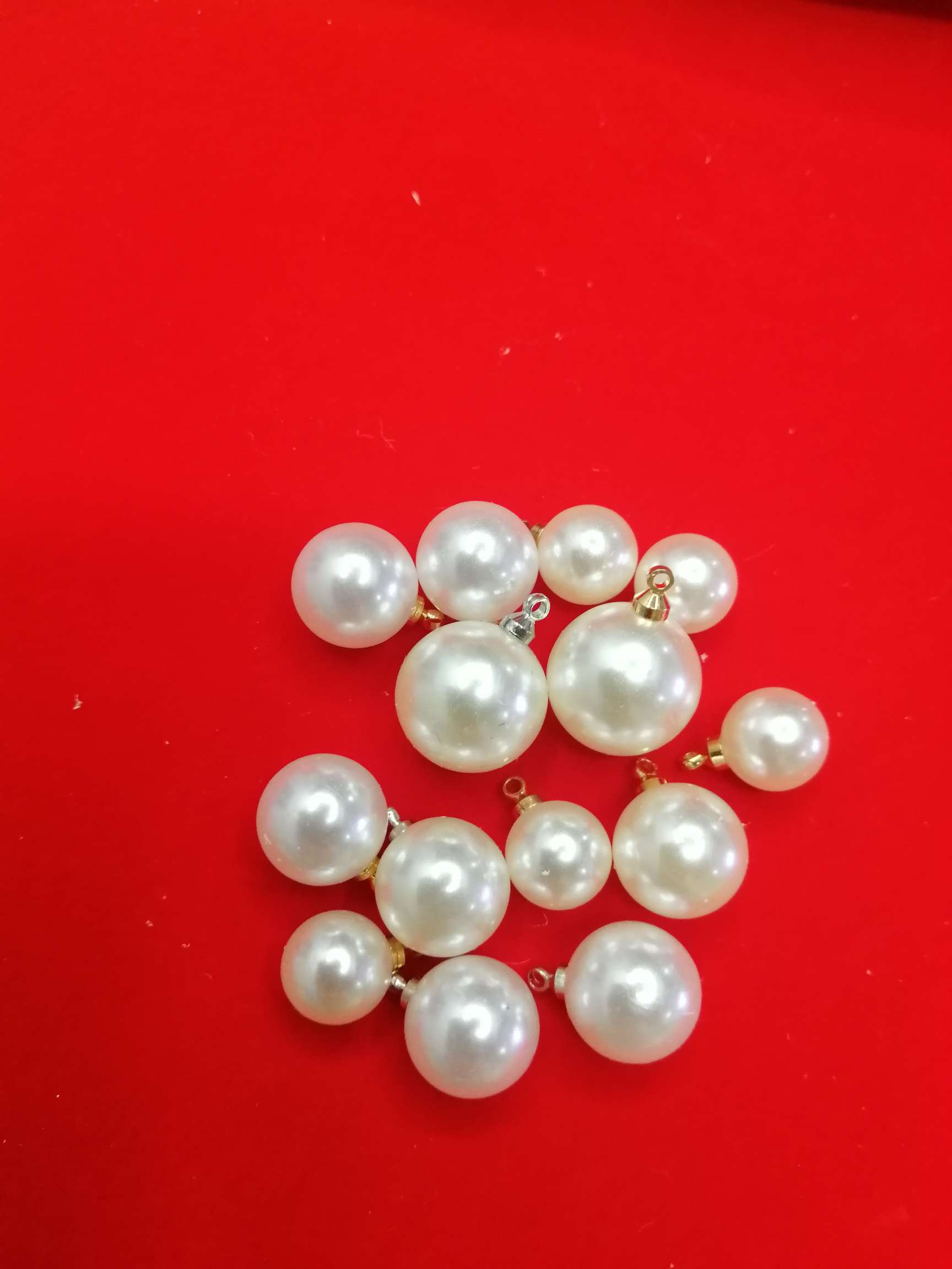 小羊圈金色和银色