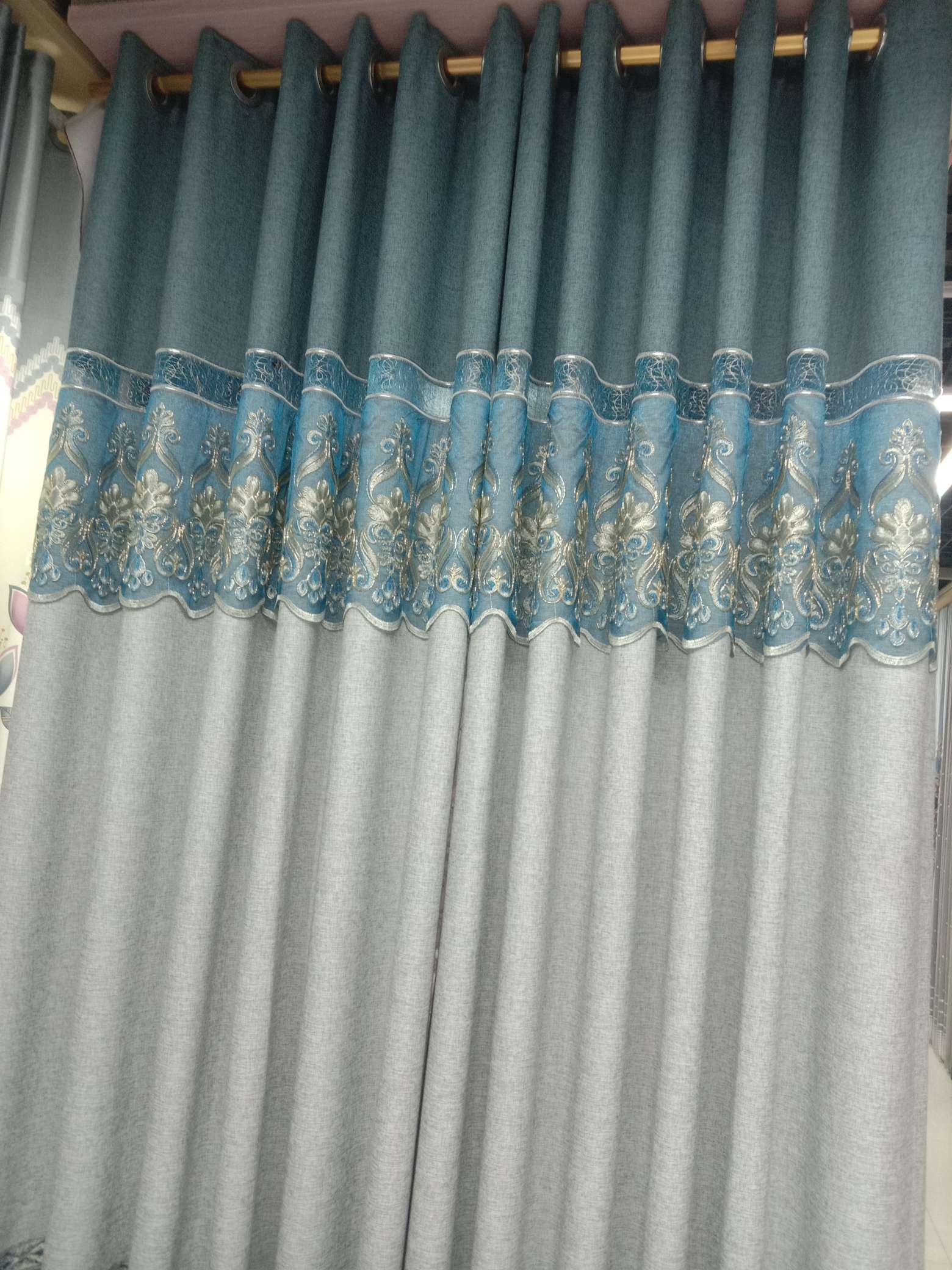 New style factory direct sales available for retail and wholesale. Fashionable curtains for living rooms and bedrooms made of cotton and linen, with embroidery and hollowed-out patterns Item Picture