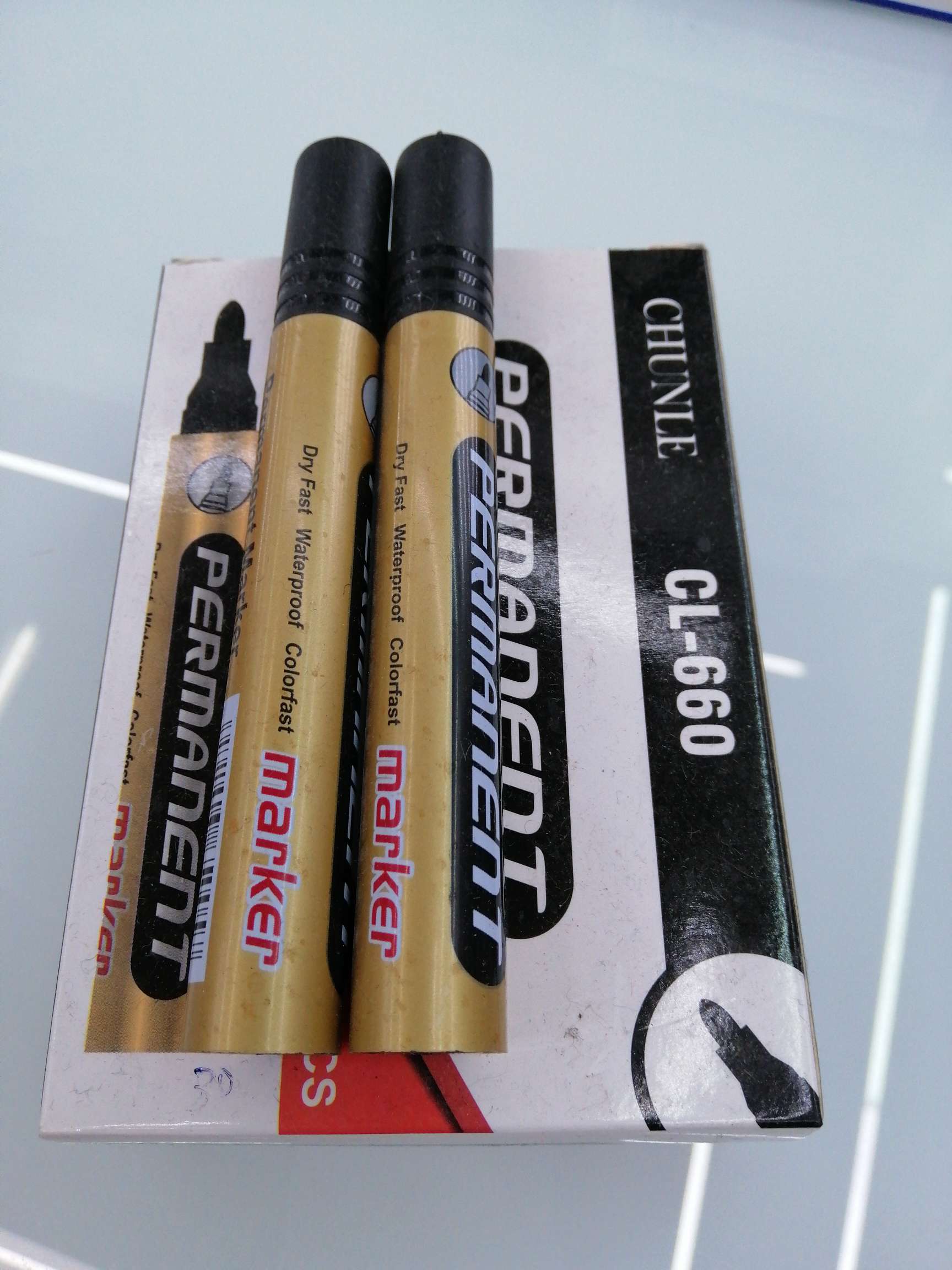 Yiwu Hanjia Stationery Writing Tools CL-660 marker pens, a box of 12 pieces, packaged in black, blue and red colors details Picture