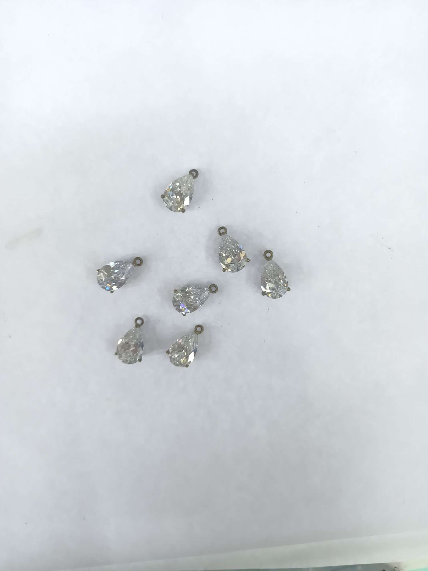 Water drop accessories, Xinyao jewelry accessories, are popular DIY products that are cute and charming