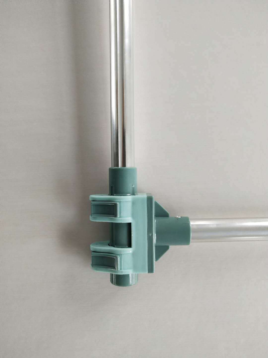 U-shaped glass cleaner, a double-sided cleaning tool for high-rise buildings, a household double-layer window cleaner undefined