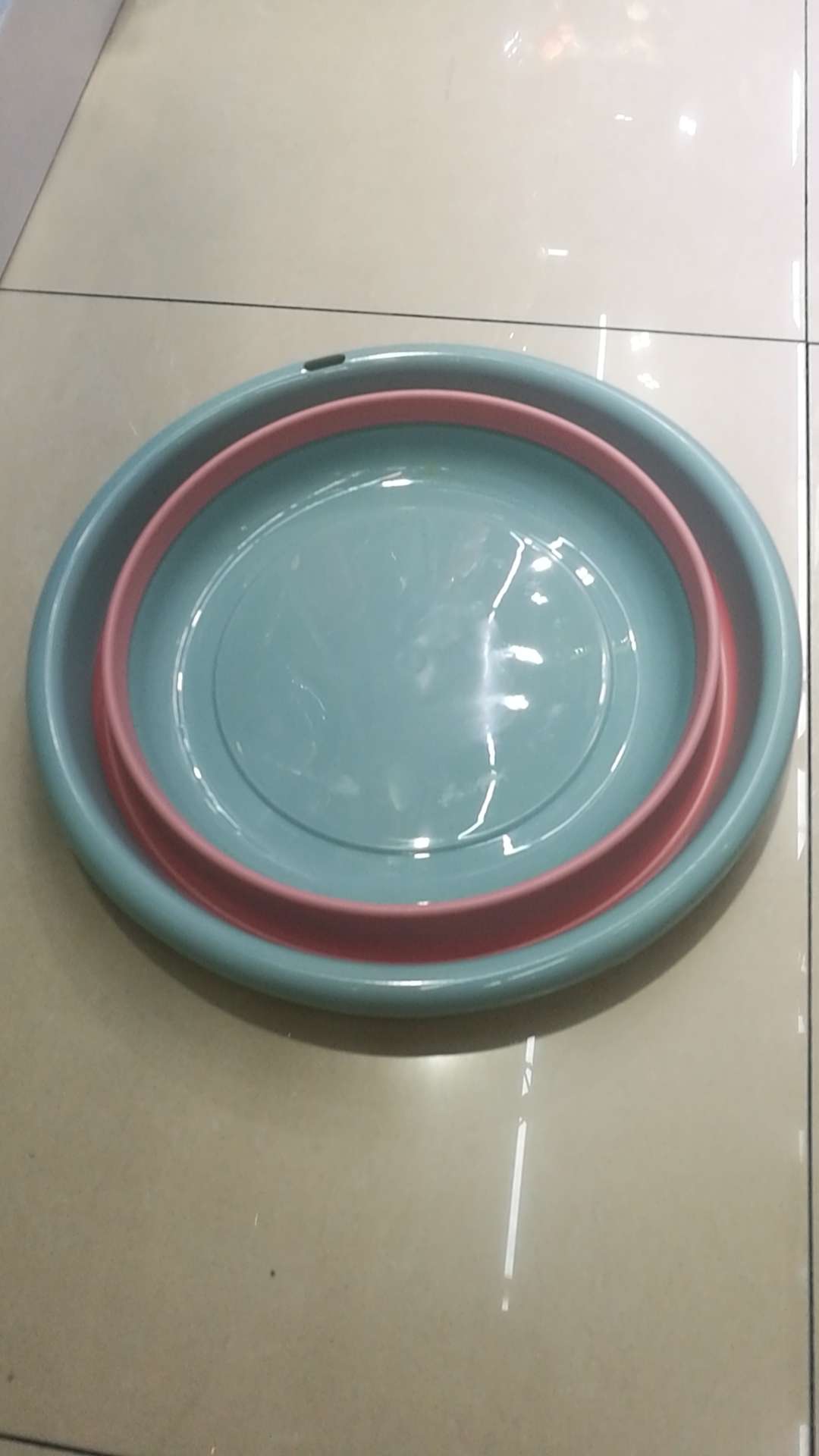 Folding basin details Picture