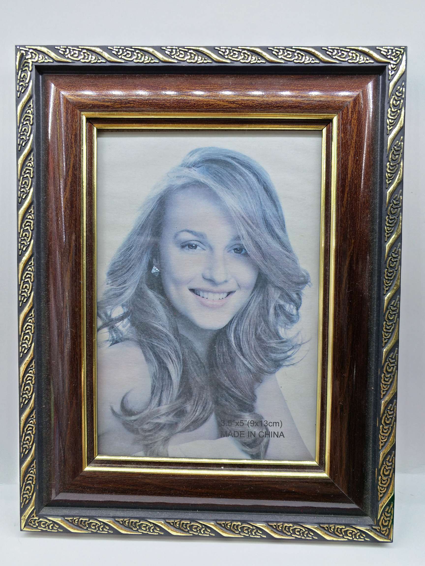 Plastic PS photo frame 1 32 thumbnail