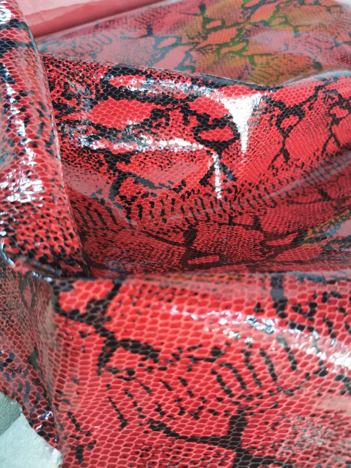 Genuine leather, pigskin printed with snake patterns undefined