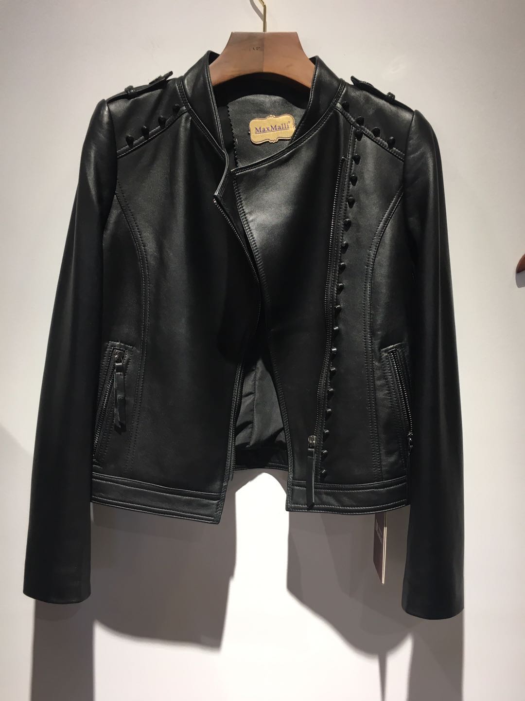 maxmalli时尚皮衣女