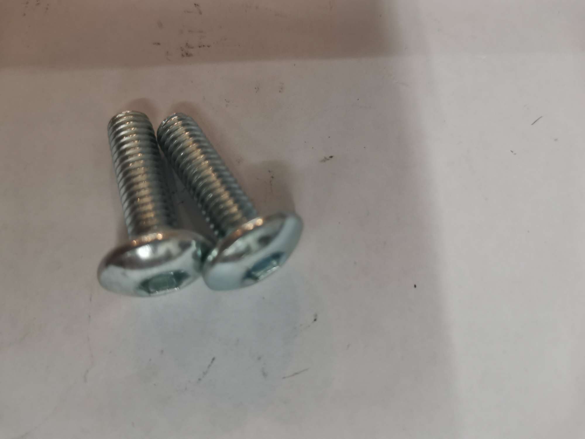 Large flat head hexagon socket screw details Picture