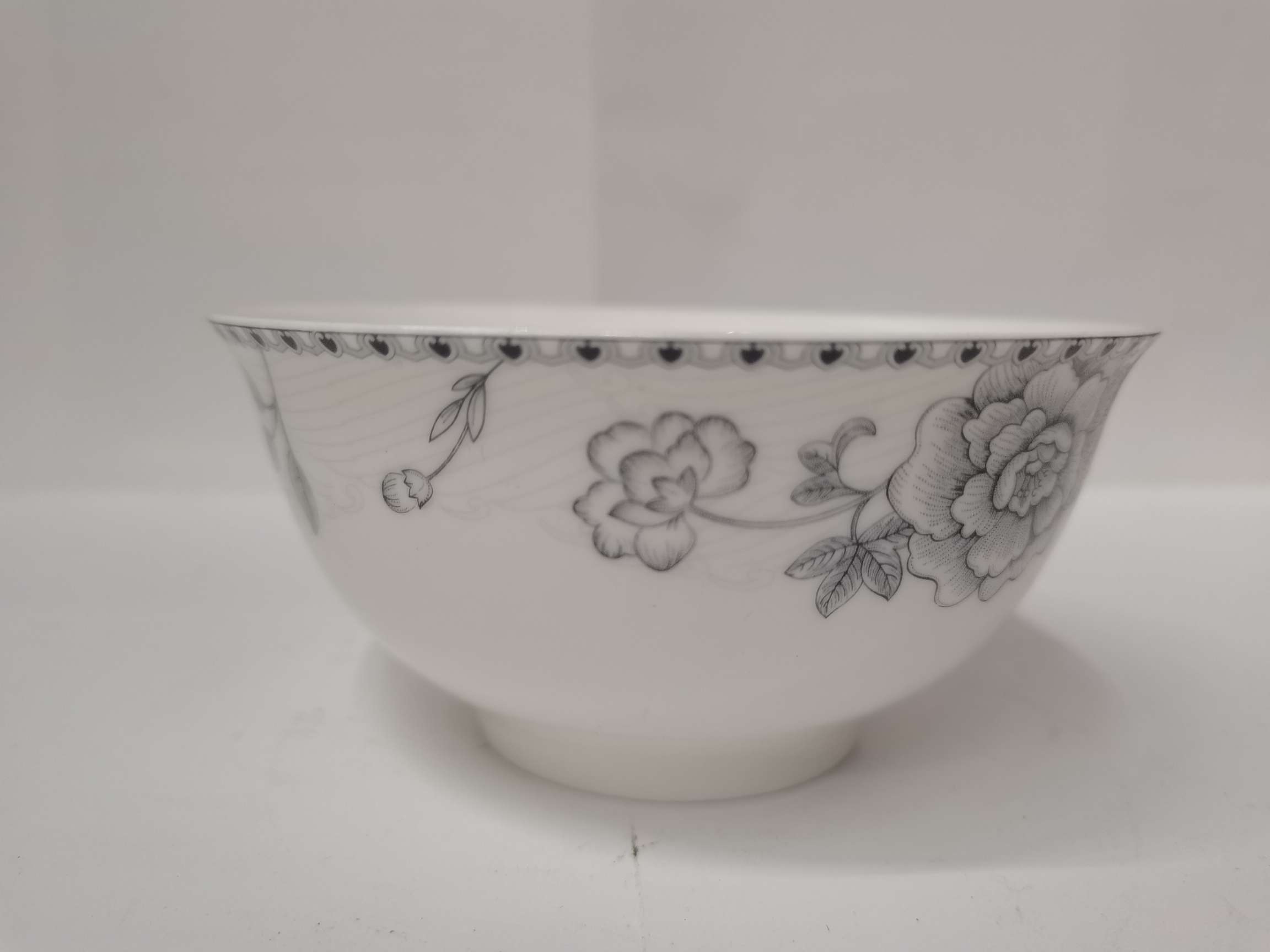 4.5-inch reverse mouth bowl