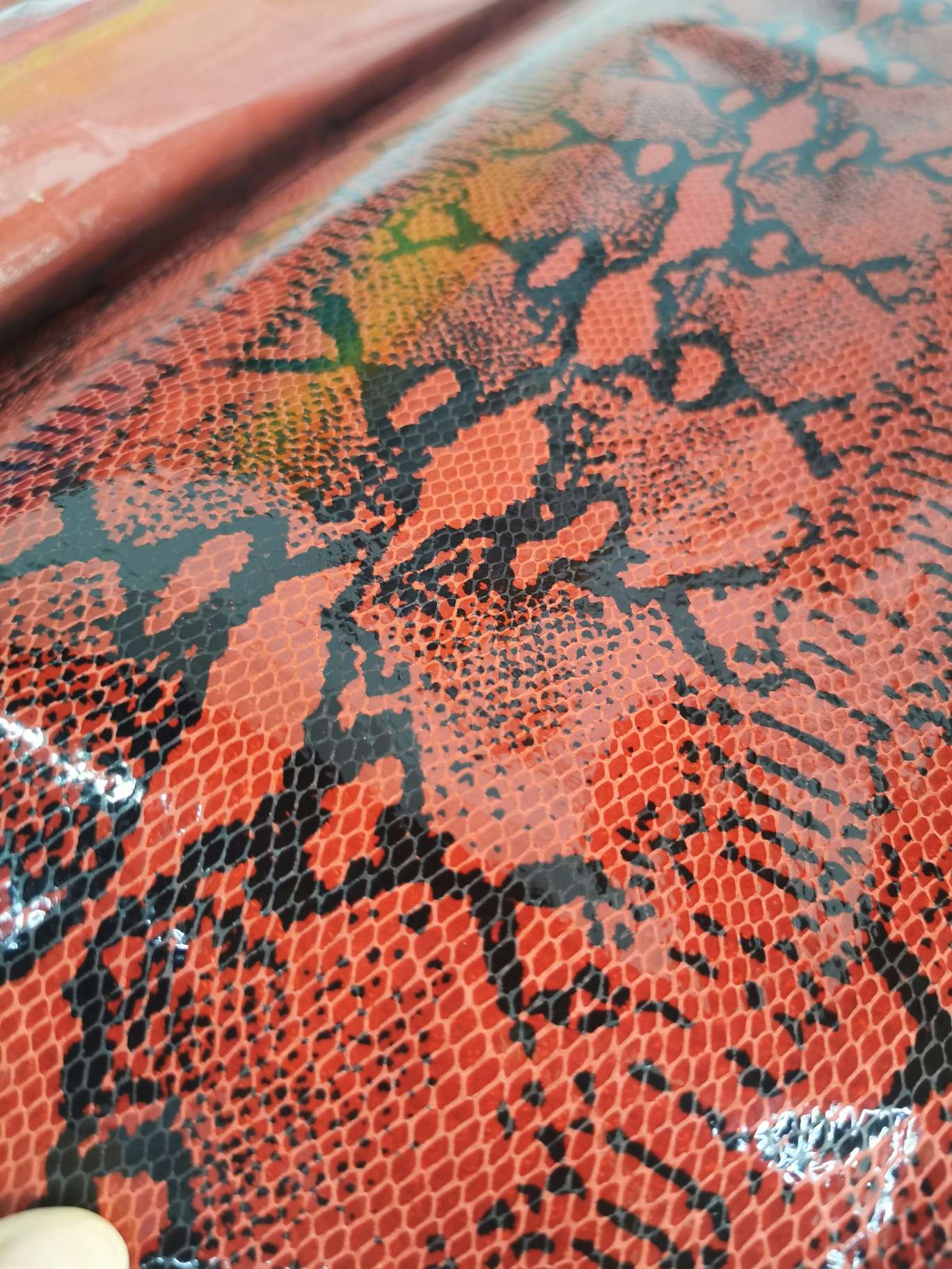 Genuine leather, pigskin printed with snake patterns Application Scenario