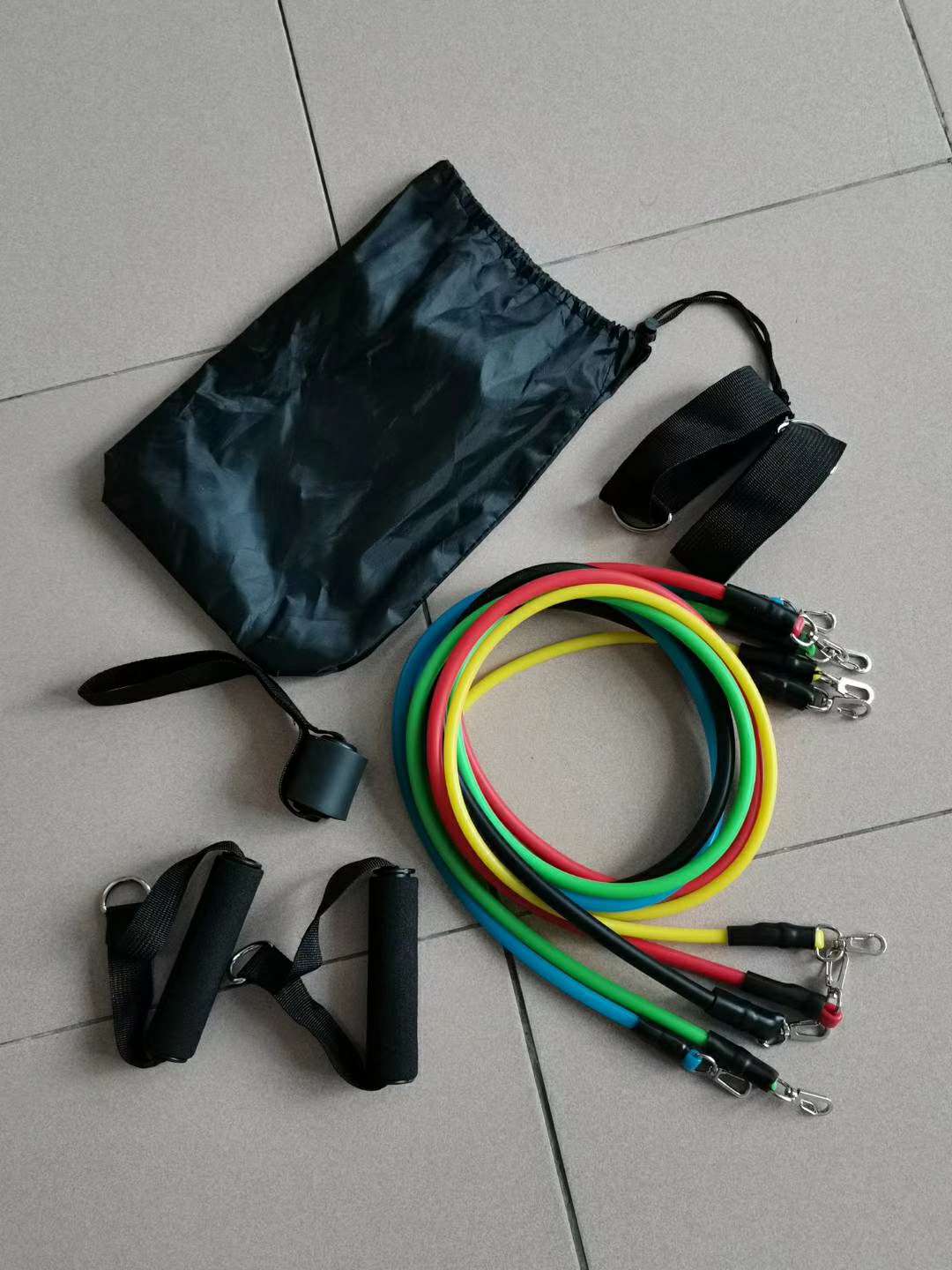 拉力器