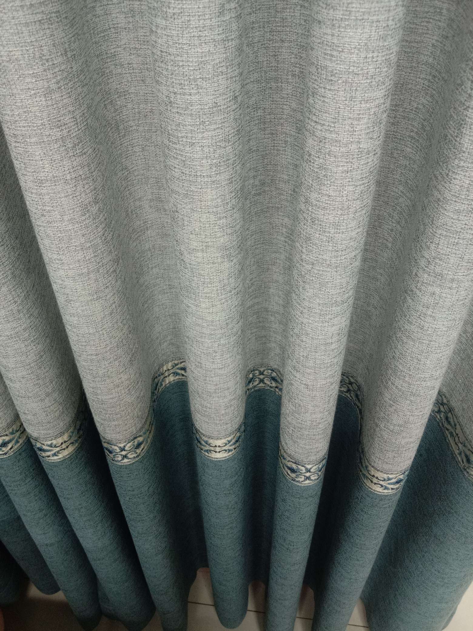 New style factory direct sales available for retail and wholesale. Fashionable curtains for living rooms and bedrooms made of cotton and linen, with embroidery and hollowed-out patterns undefined