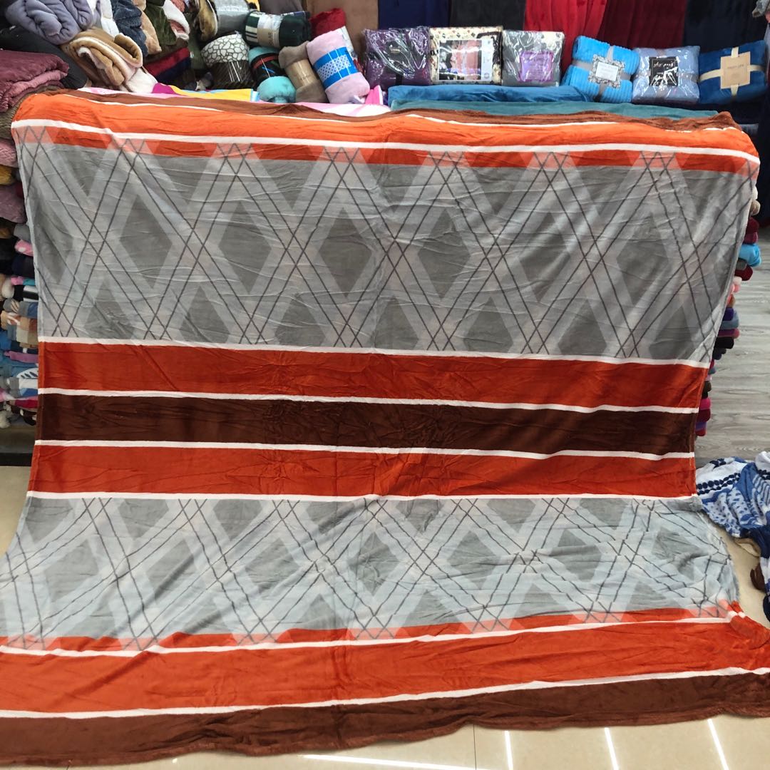 Factory direct sales, wholesale and retail of new high-quality flannel blankets, cover blankets, 44 flannel blankets