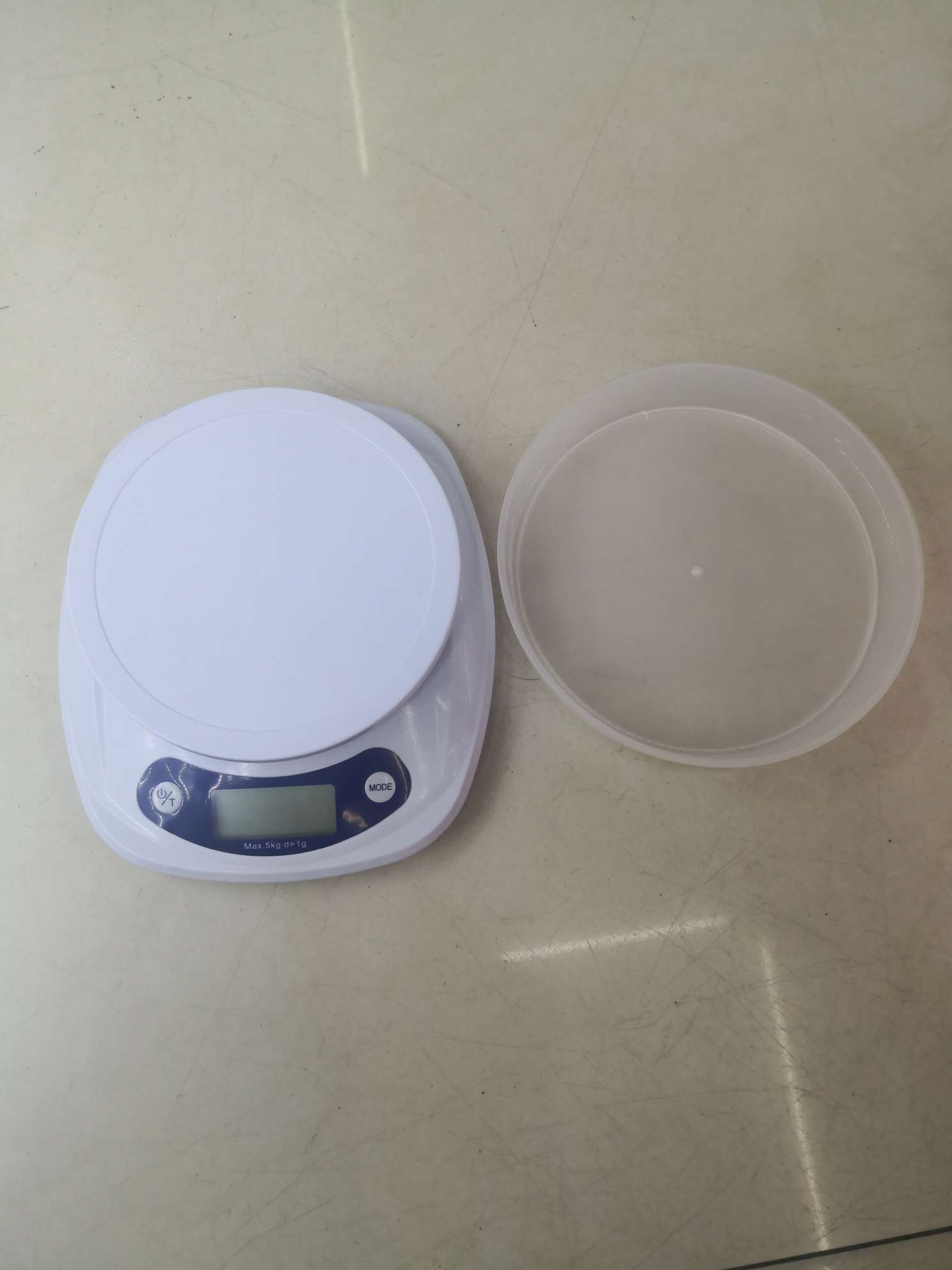 Electronic kitchen scale with plate Application Scenario