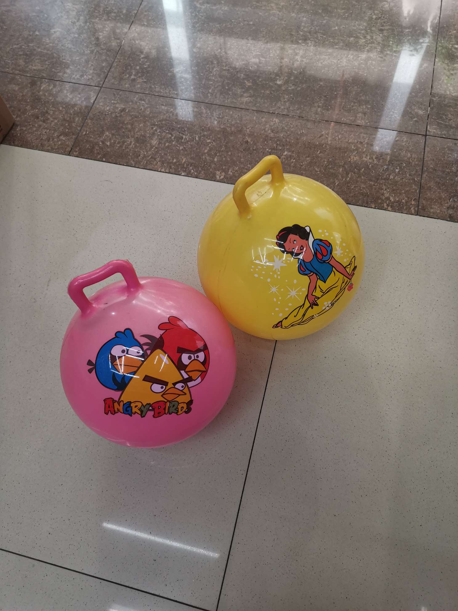 35 cm handle ball