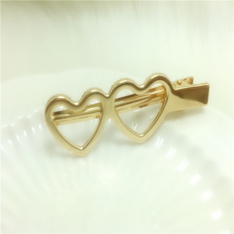 Manufacturers direct 7/8 cm electroplating gold double peach heart duck beak clip DIY handmade accessories wholesale thumbnail