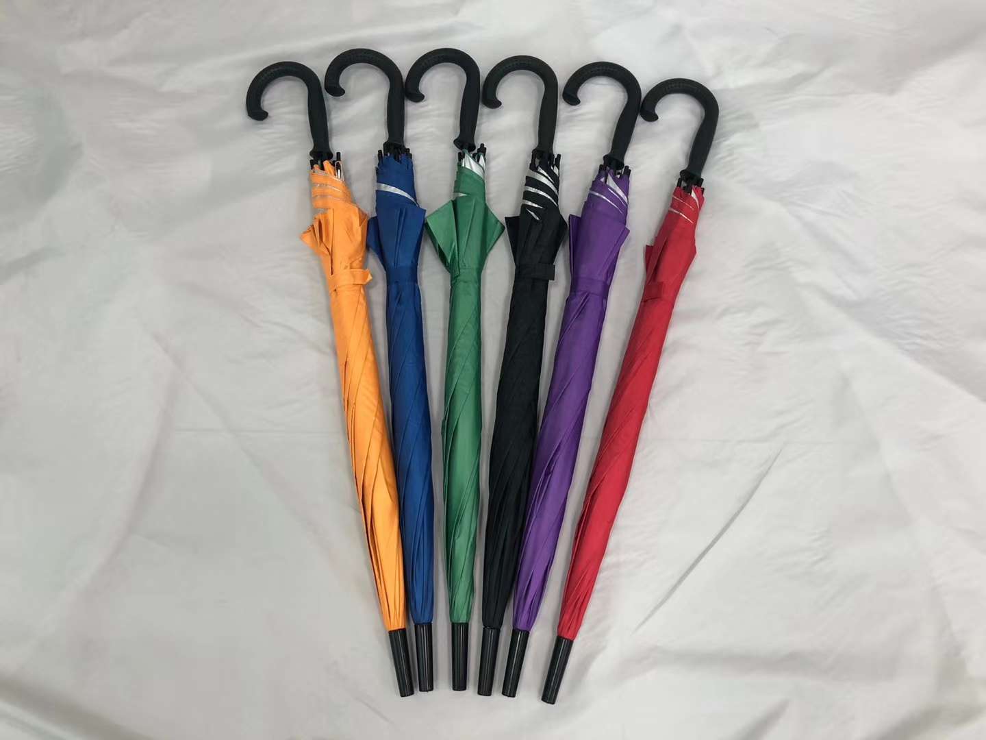 58.8 pieces of silver gel straight-handled umbrellas, long umbrellas, advertising umbrellas, and Western-style umbrellas
