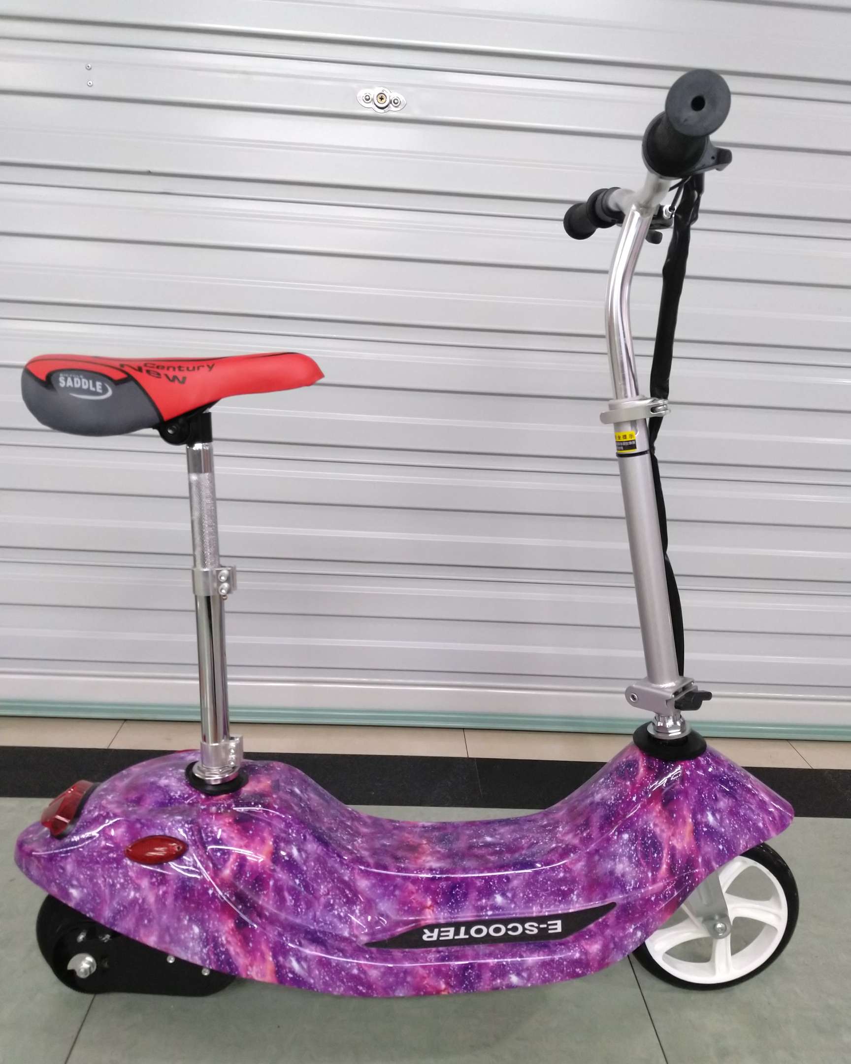 Dolphin Car exterior view