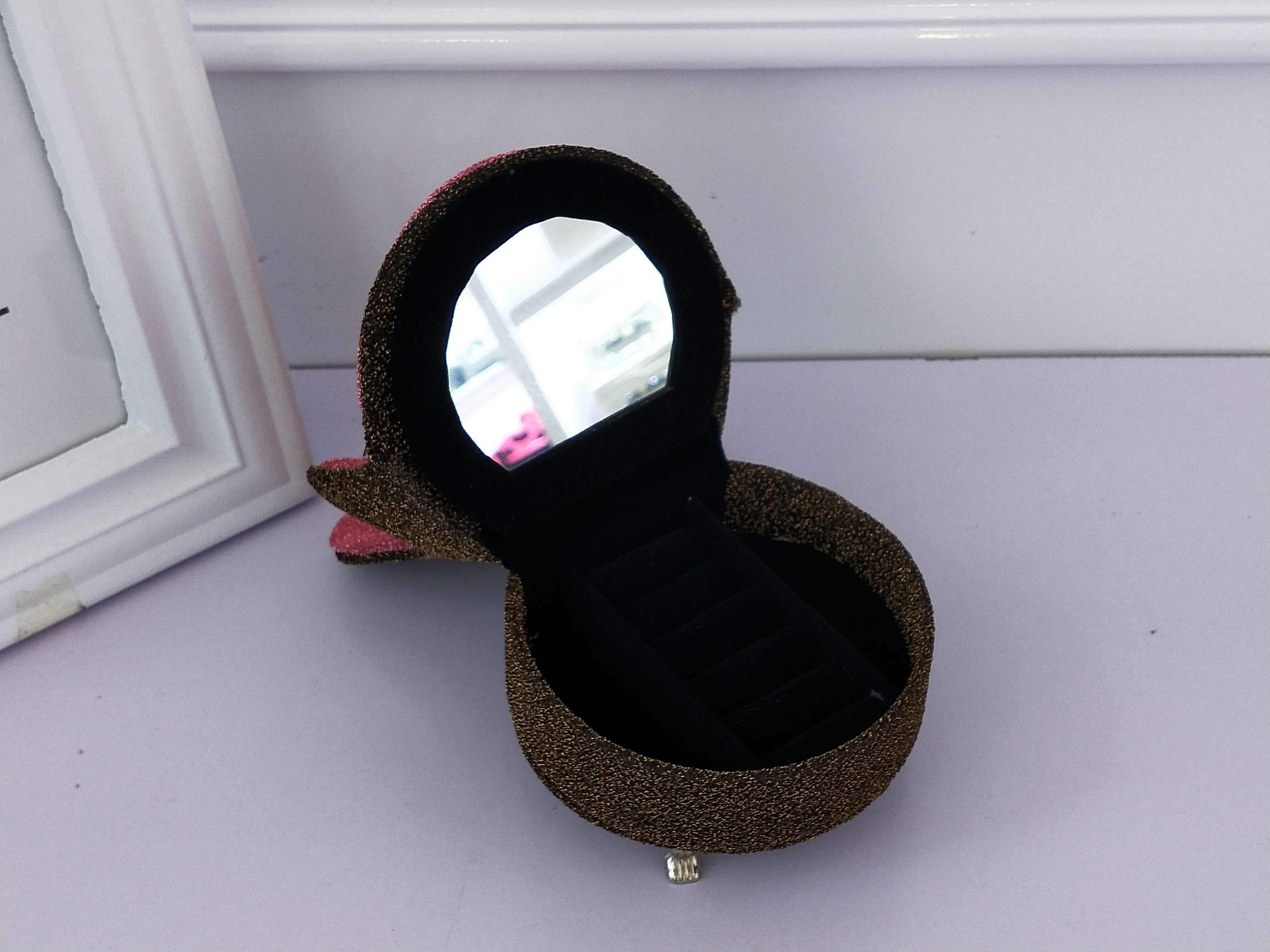 Jinqi sofa jewelry box, Ring, necklace, earrings, storage box, Amulet base, display item, display prop X36-391/392 Application Scenario