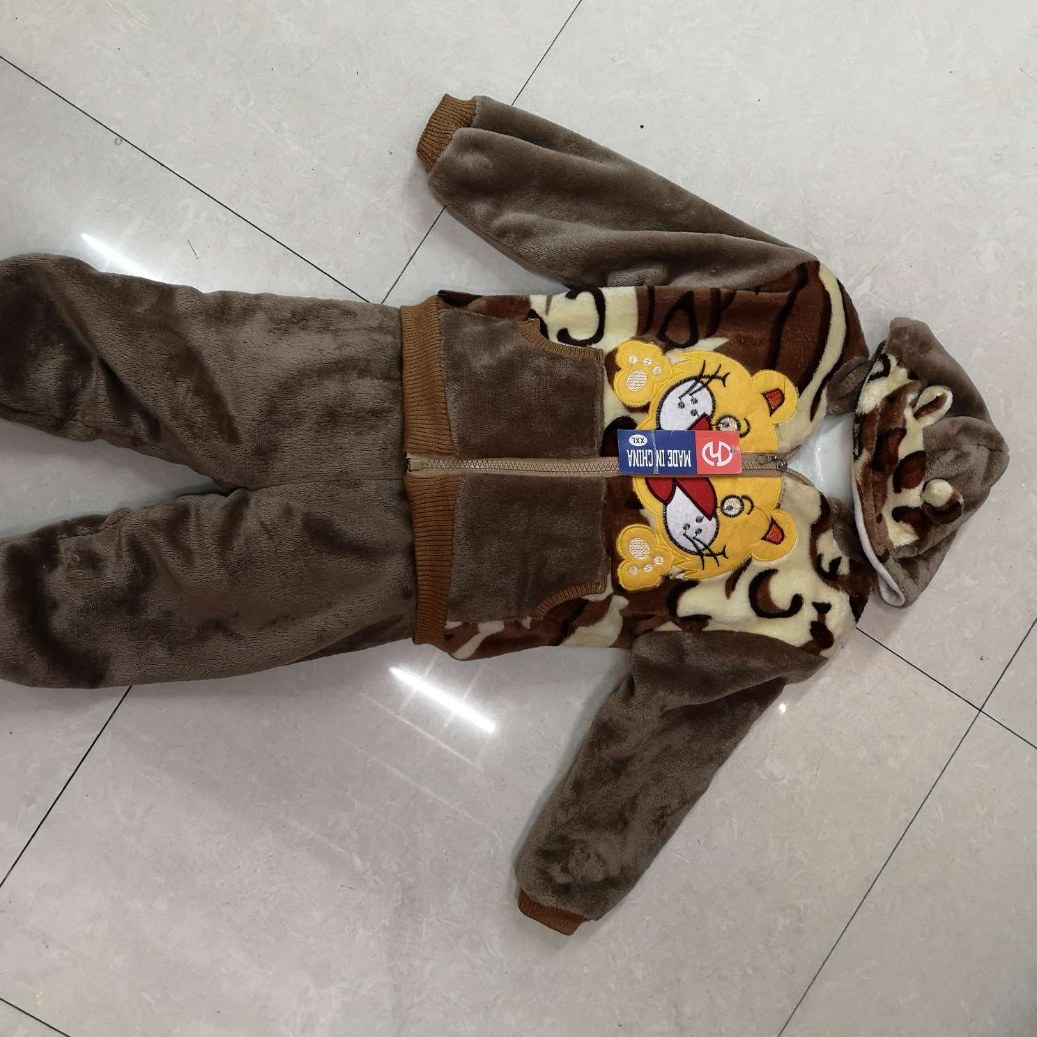 For children 2020, the new baby hoodie is a three-piece sweater with extra thickness for 2-3 years thumbnail