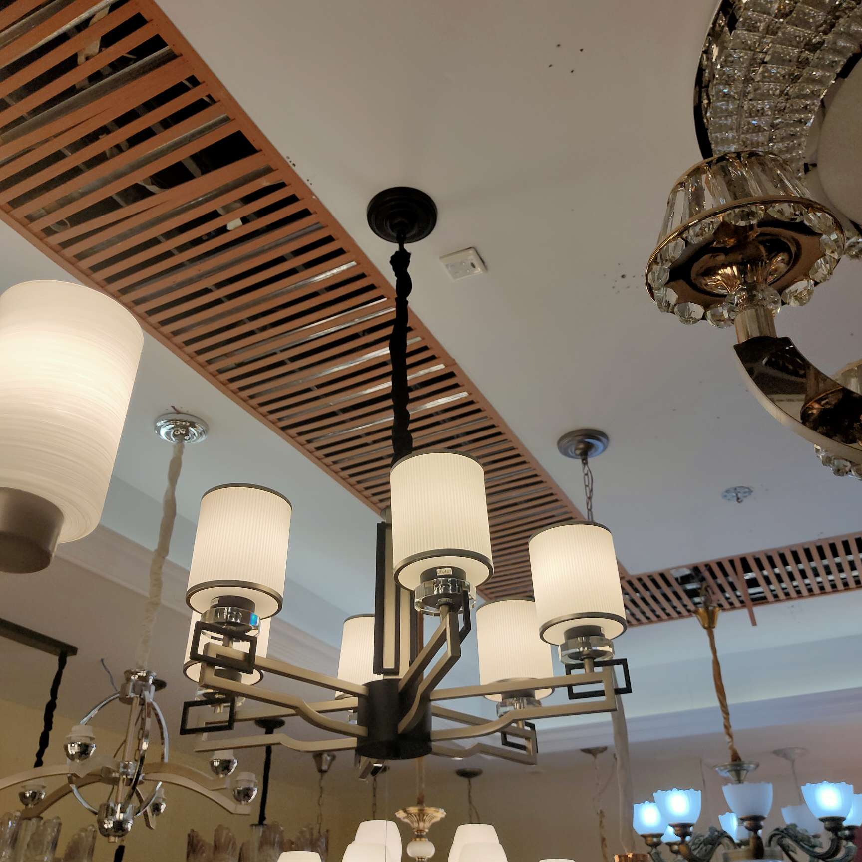 Nordic lighting, modern and simple style, clothing store bedroom, magic bean chandelier, dining room, Internet red light, home, living room, grand chandelier Item Picture