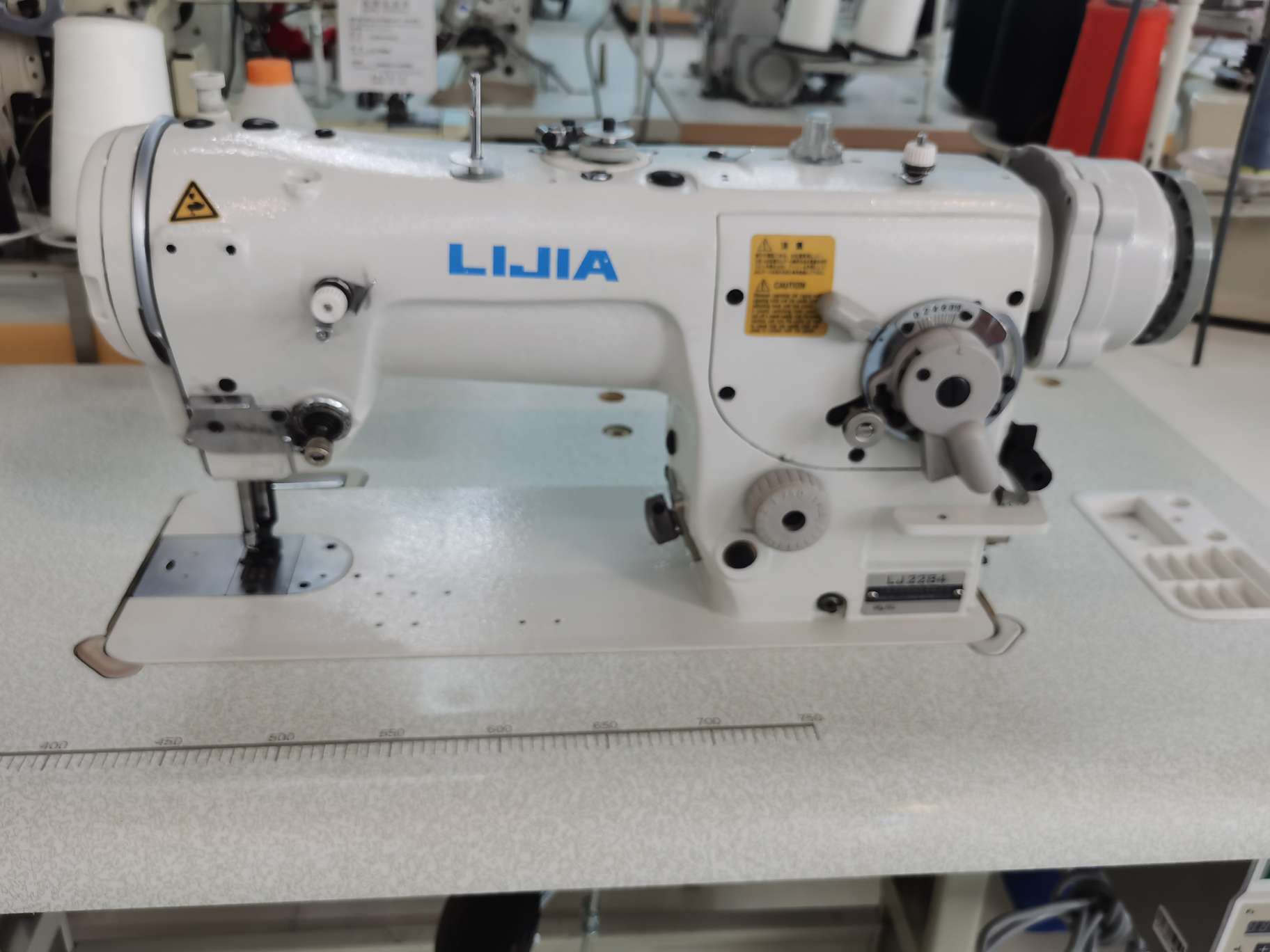 Herringbone sewing machine